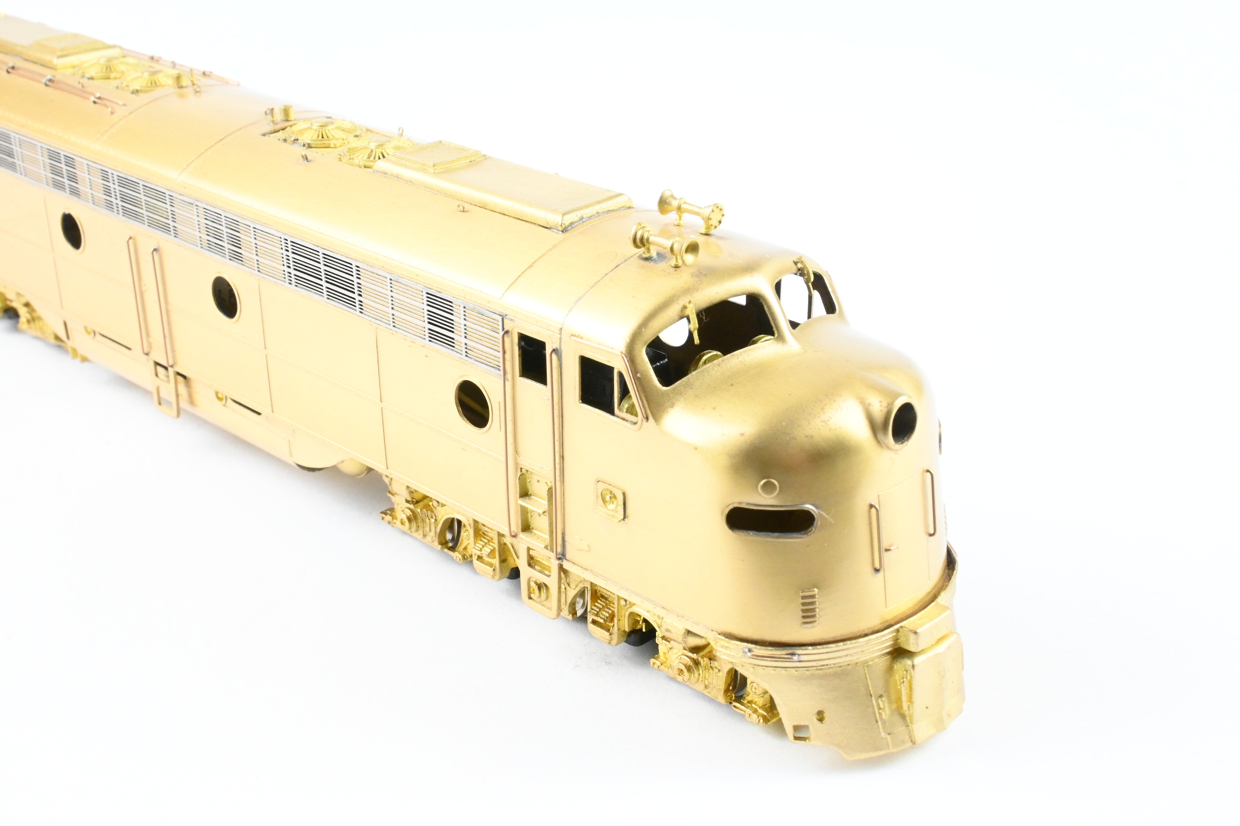 HO Scale Brass Oriental Limited EMD E8A 2250 HP Model Train - Standard Version with Small Number Boards
