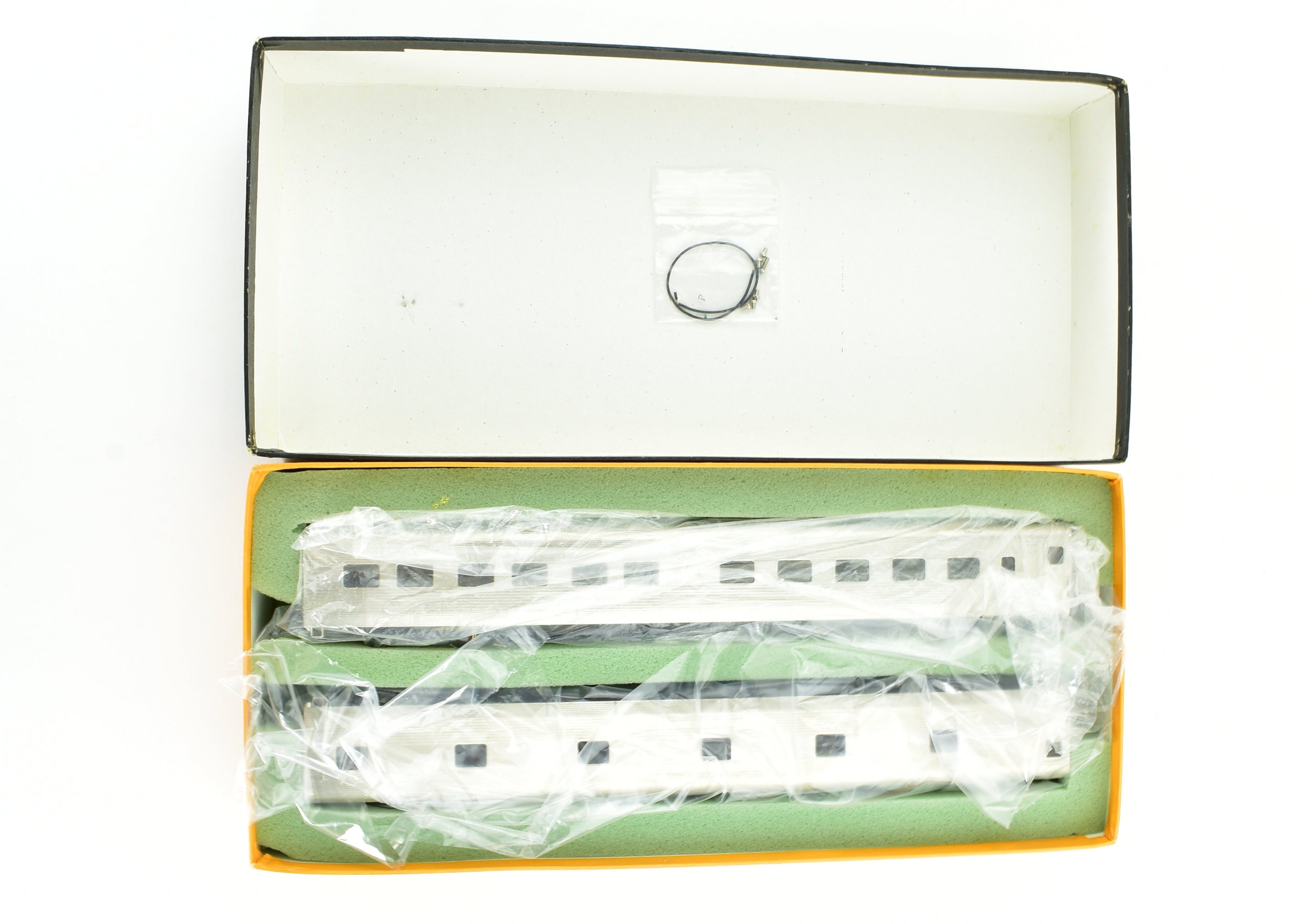 HO Scale Brass Nickel Plate Products (NPP) CB&Q - Burlington Route WP & D&RGW California Zephyr Full Roomette Pullman and Pullman Roomette Sleeper Set Model Train