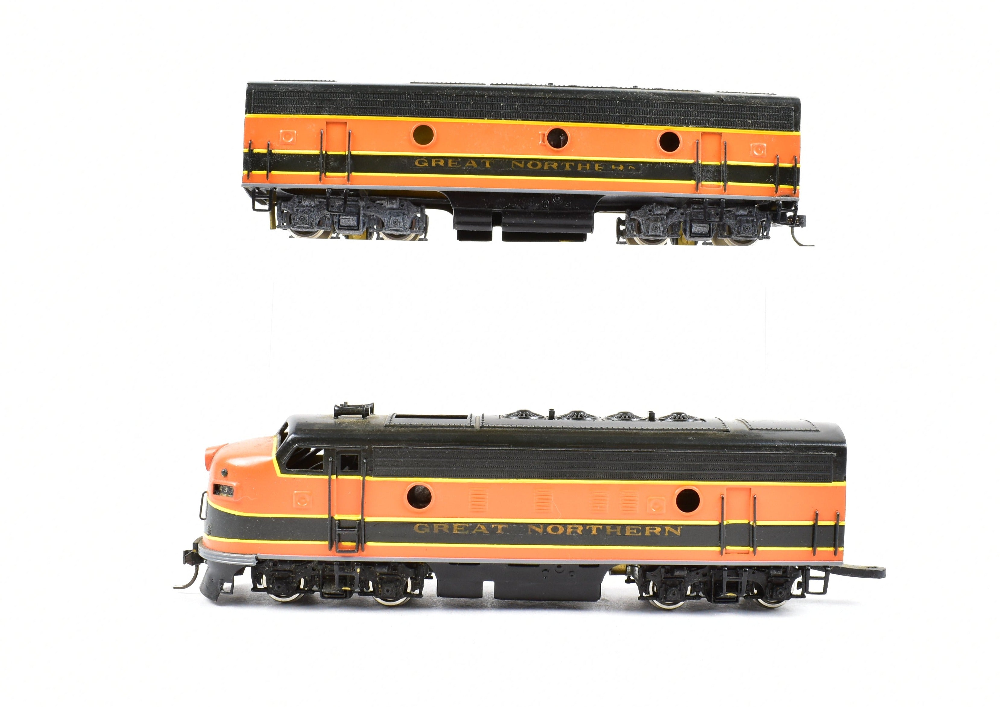 HO Scale Brass Model Train - Tenshodo GN Great Northern EMD F9 A/B Pair Factory - Painted Railway Set