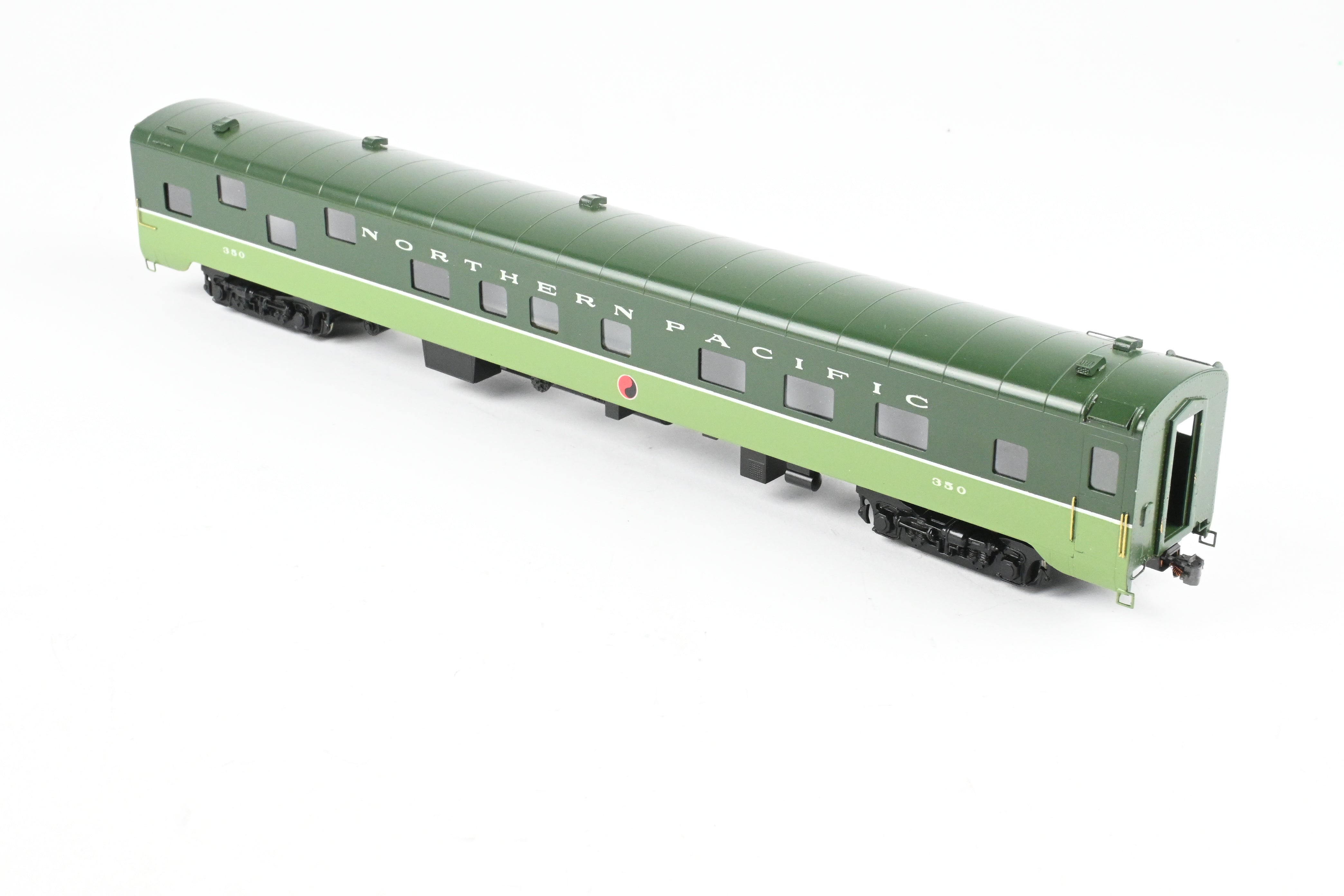 Custom Painted HO Brass Oriental Limited NP Northern Pacific Sleeper #350 with Skirts