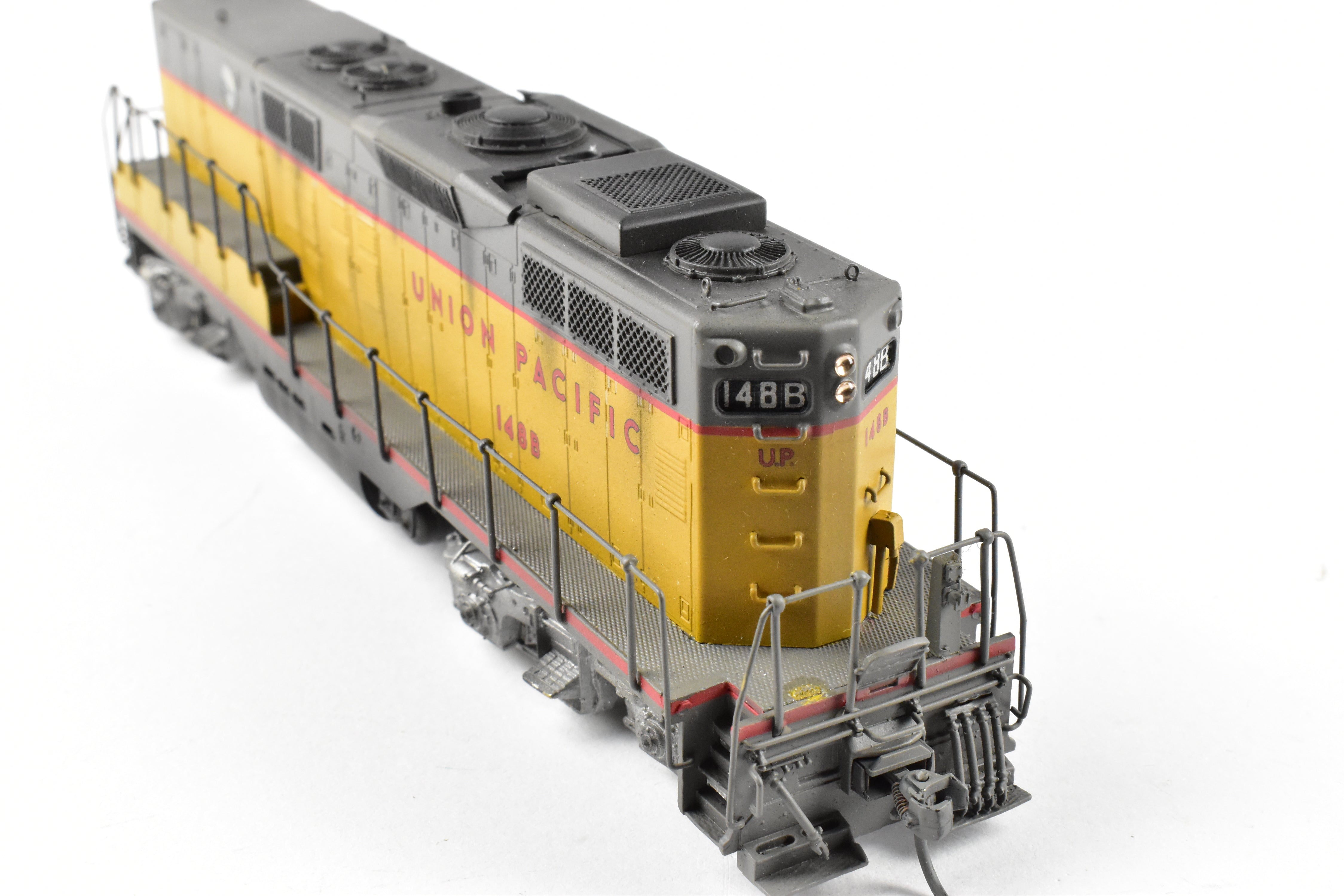 HO Brass Oriental Limited Union Pacific EMD GP9 1750 HP Weathered Cabless B-Unit #148B