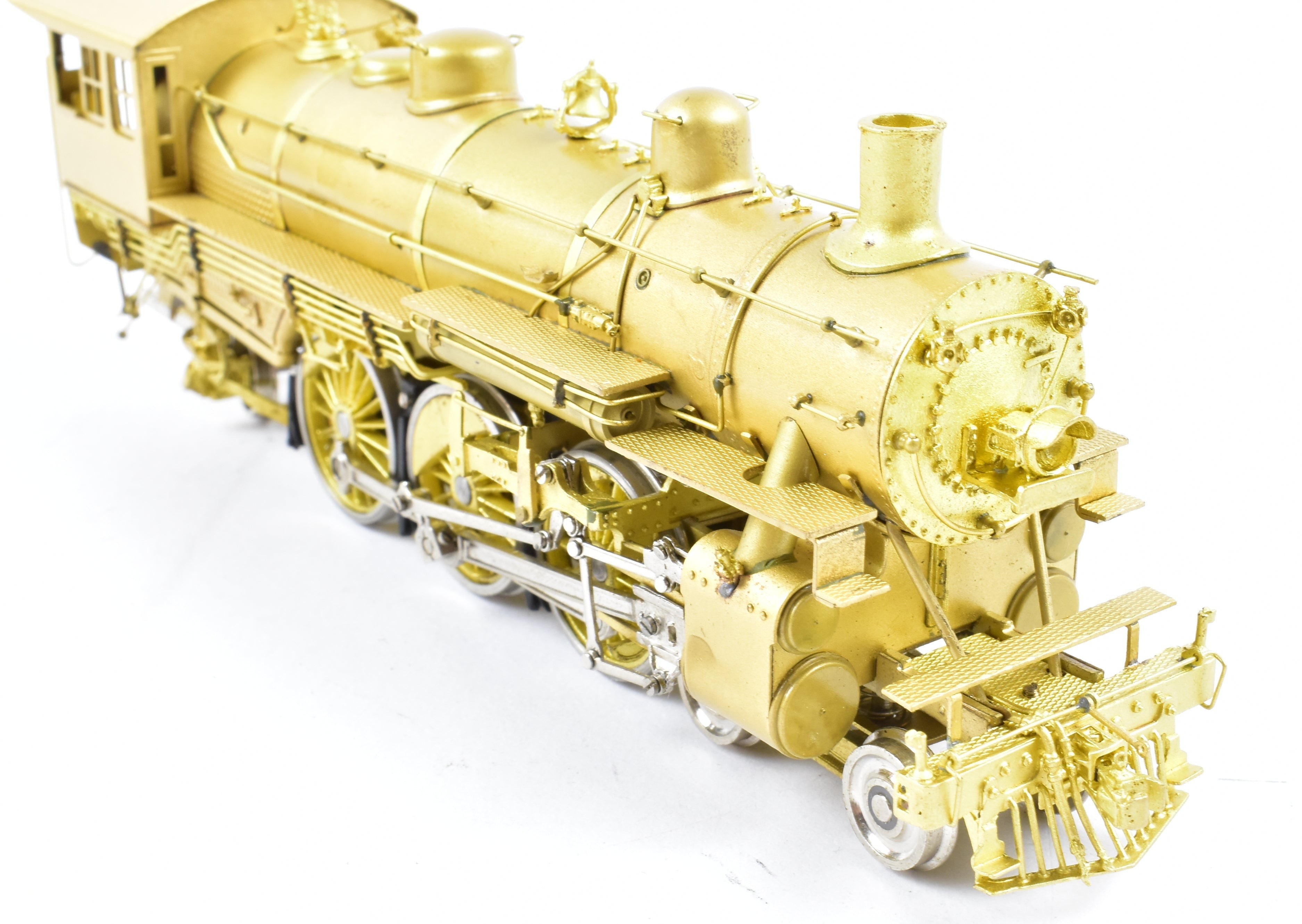 HO Scale Brass Nickel - Plated Model Train: Chicago & North Western Class E 4 - 6 - 2 Pacific Locomotive by NPP (Nickel Plate Products)