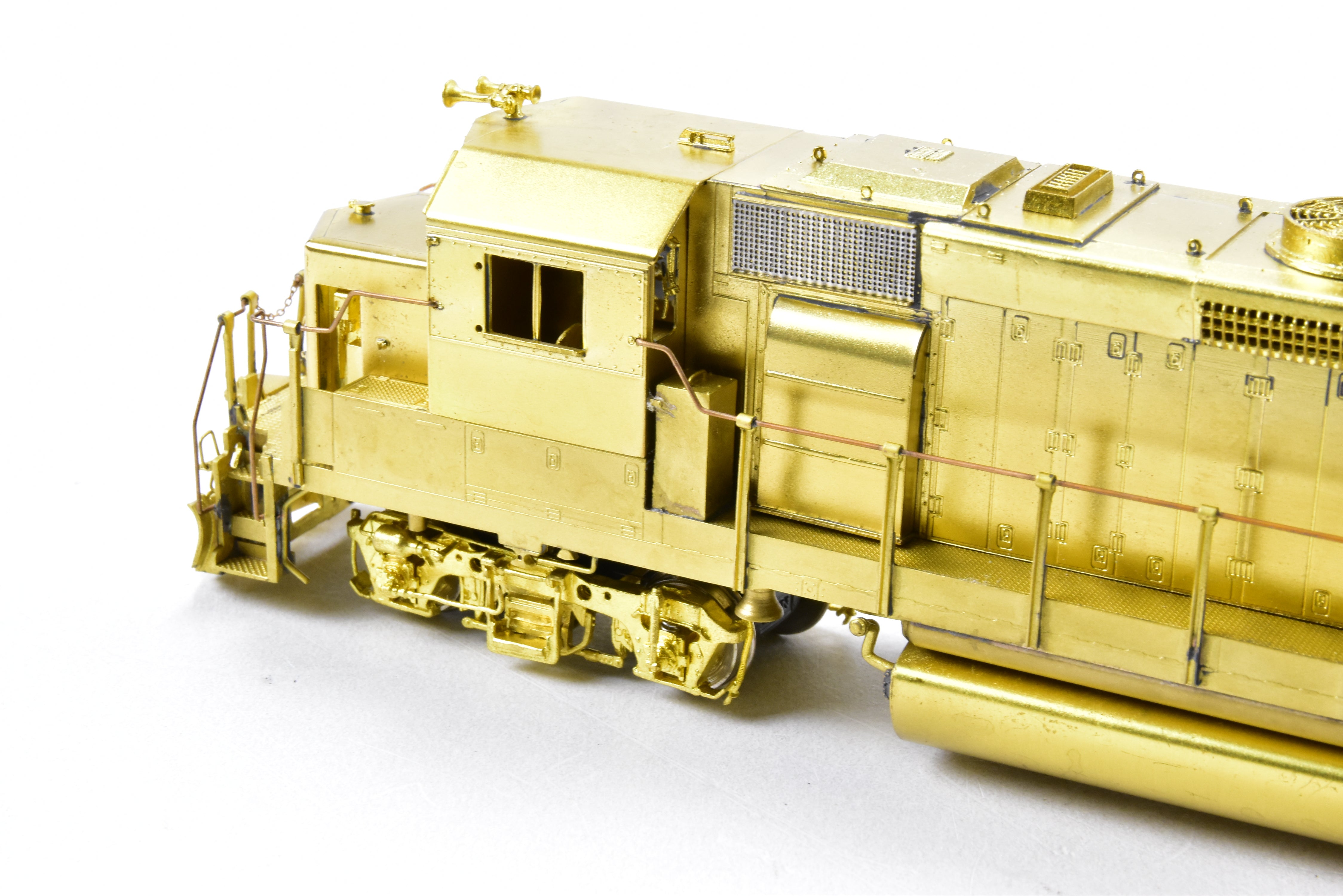 HO Scale Brass Locomotive Model by Overland Models, Inc. (OMI) - Delaware and Hudson EMD GP39-2 Engines Nos. 7601 - 7620