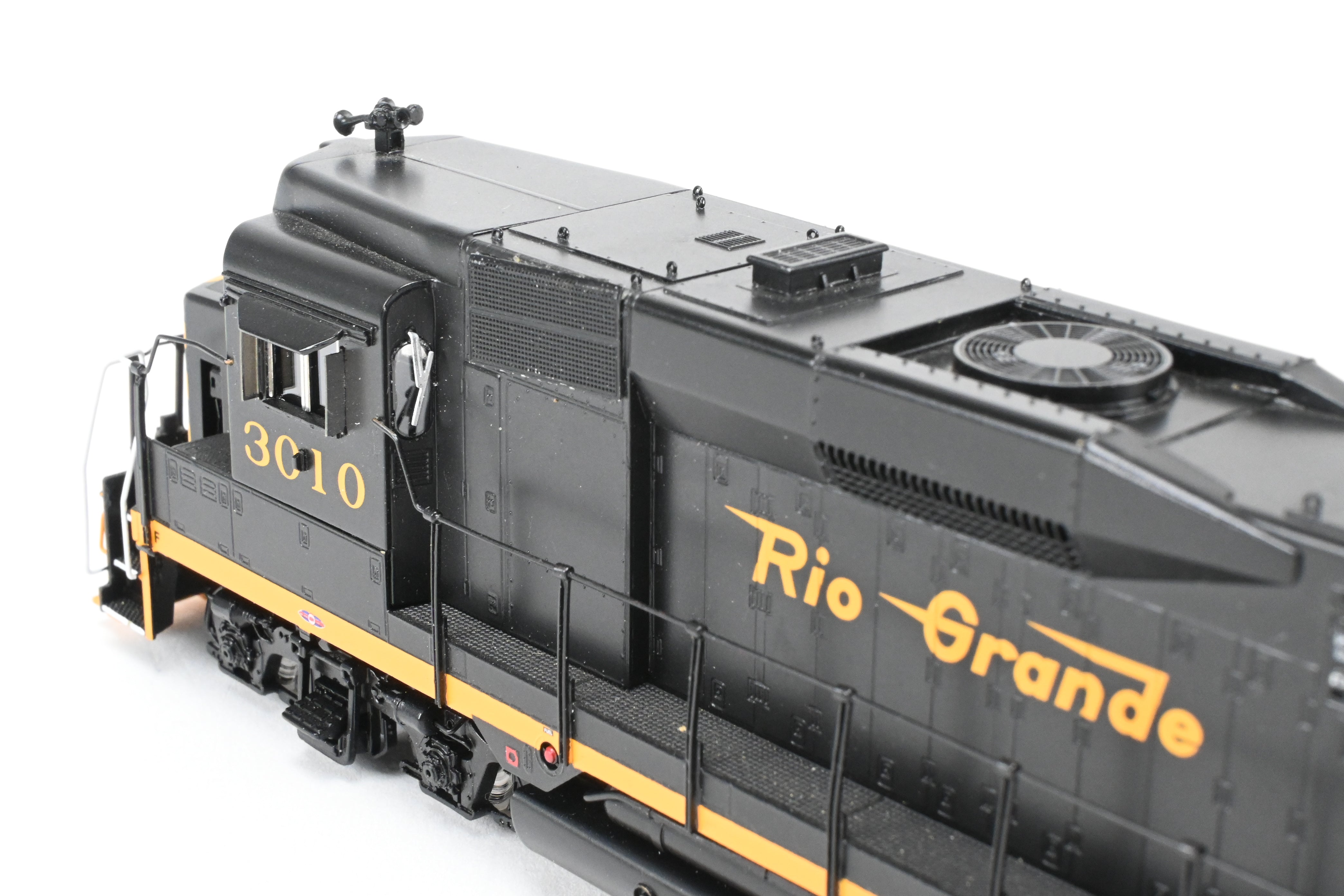 HO Scale Brass Locomotive Model - Overland Models, Inc. D&RGW - Denver And Rio Grande Western EMD GP30 FP in Striking Black/Orange Color Scheme #3010 Equipped with SoundTraxx DCC & Sound System