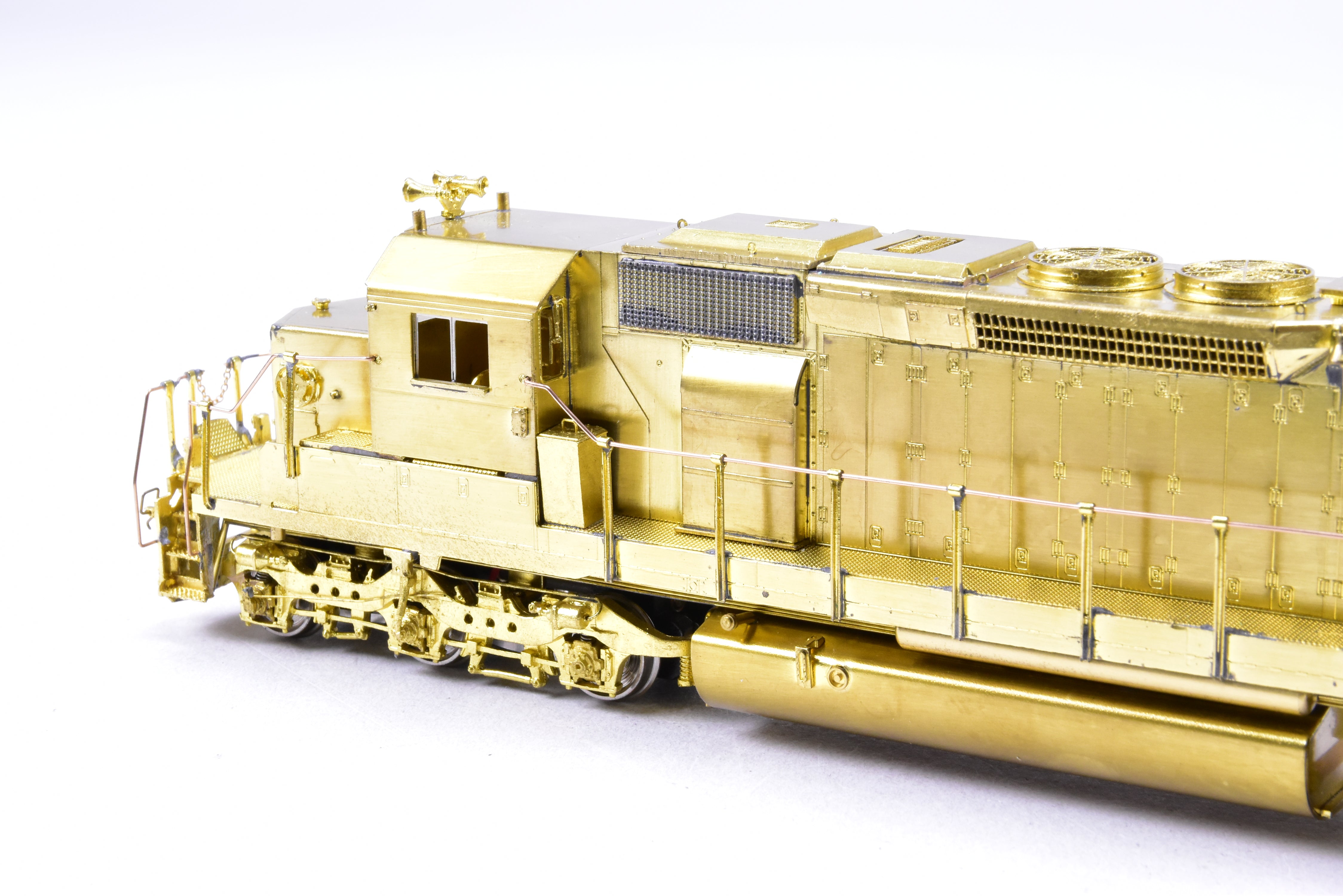 HO Brass OMI - Overland Models L&N EMD SD40-2 #8100 - 8241 with Extended Brakes