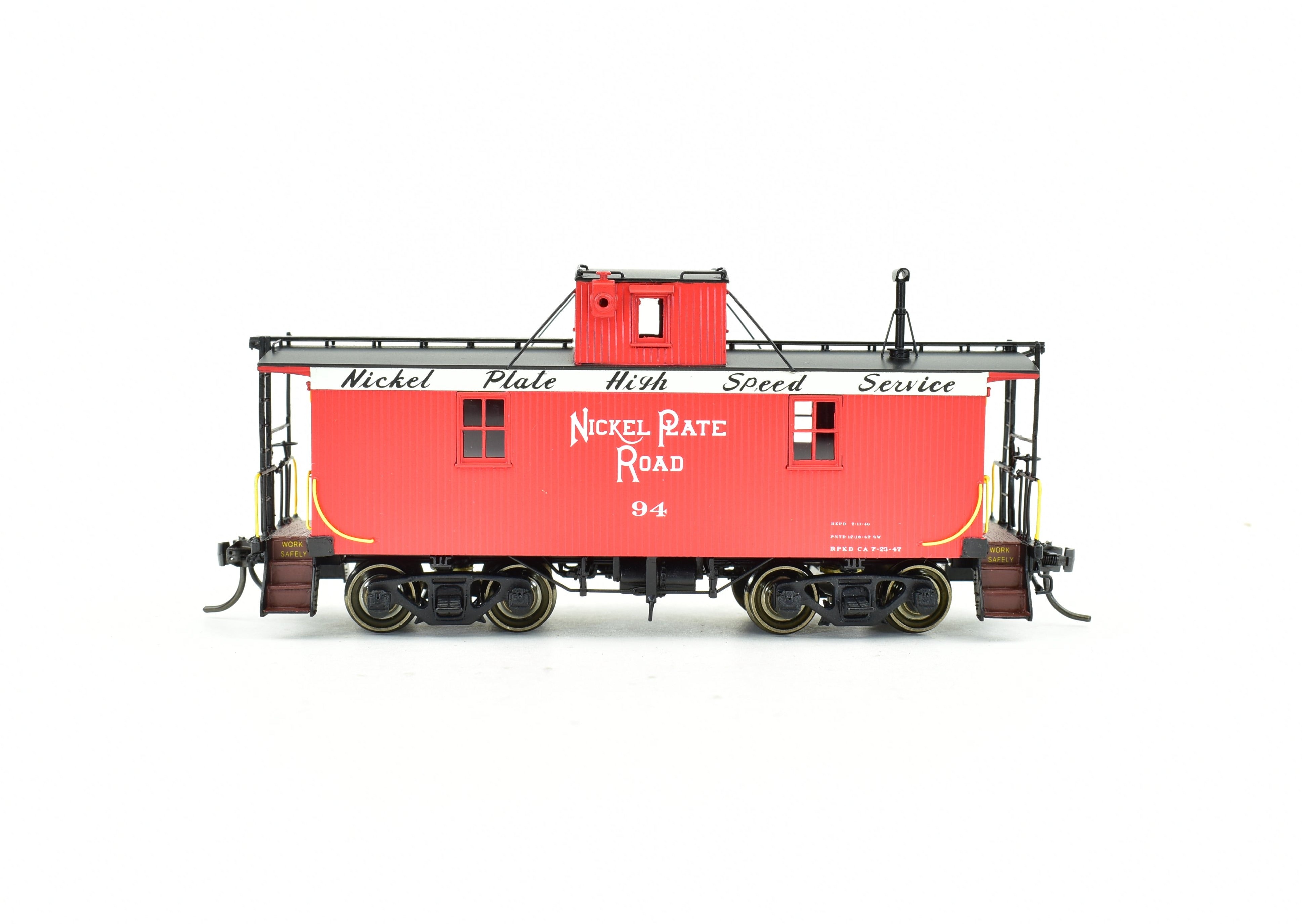 HO Scale Brass Division Point NYC & St.L - Nickel Plate Road LE&W 26-Foot Wood Caboose Factory Painted Limited Edition Model