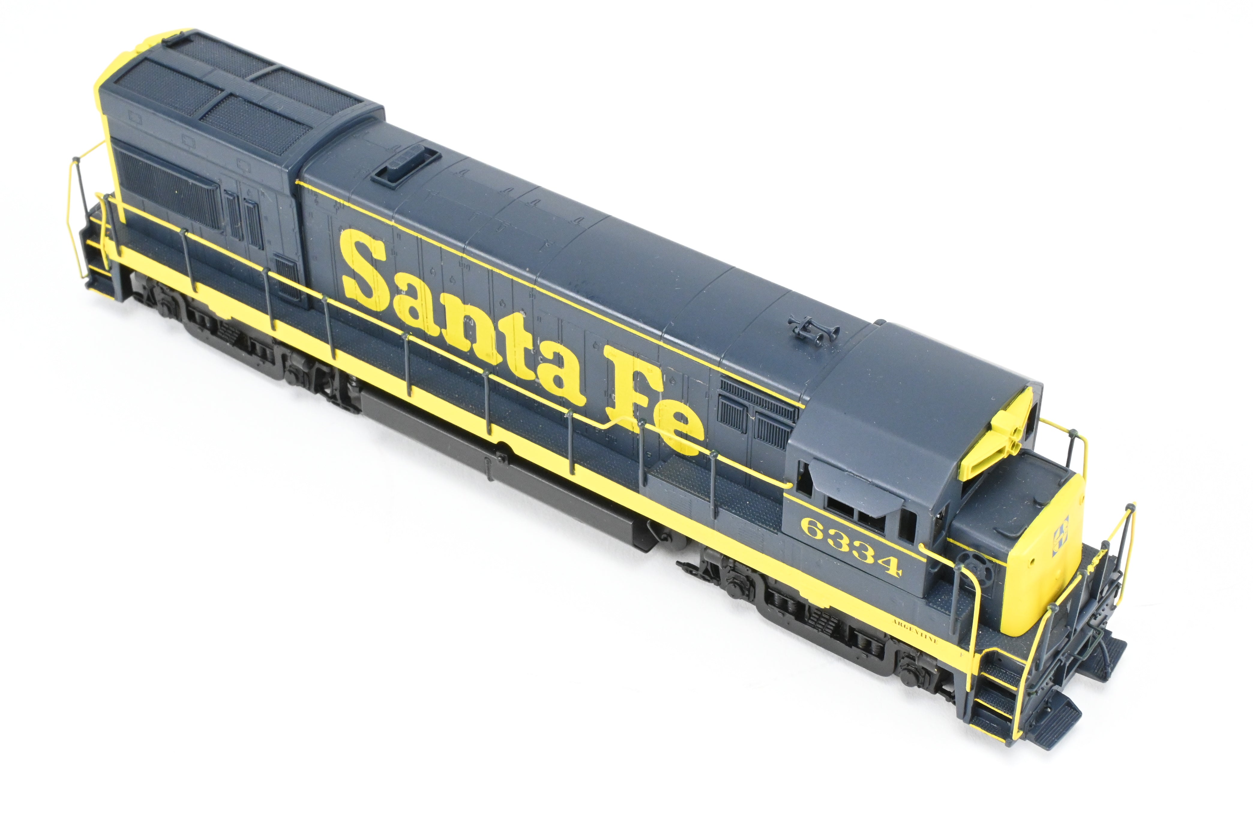 HO Scale Brass Model Train - Oriental Limited ATSF - Santa Fe GE U23B 2300 HP Low Hood Locomotive with AAR - B Trucks, Road Number FP #6334