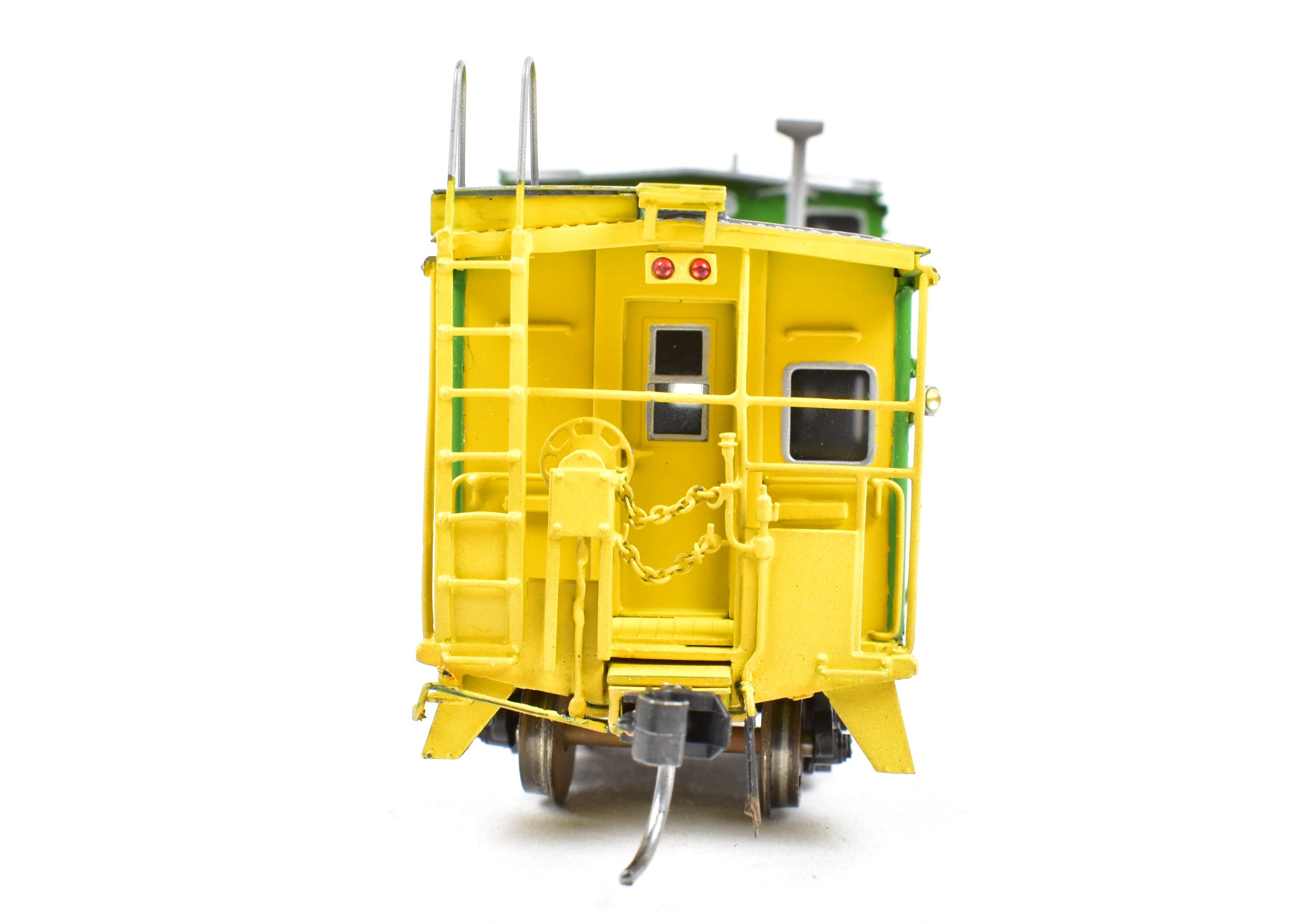 HO Scale Brass OMI Burlington Northern Caboose #10546 Pro Painted