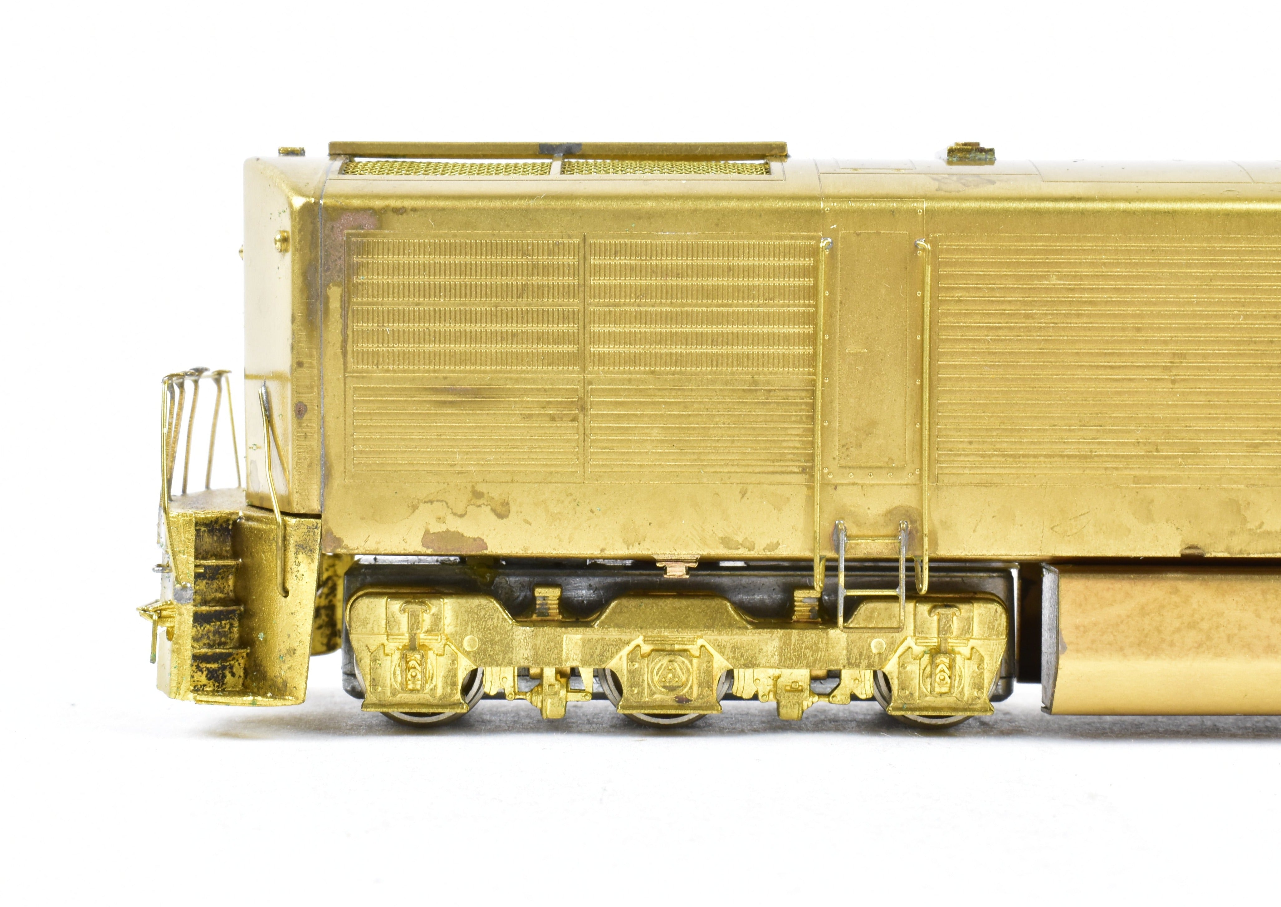 HO Scale Brass Hallmark Models ATSF - Santa Fe GE U30CG Cowl-Style Passenger Diesel Locomotive Model with New NWSL Gears