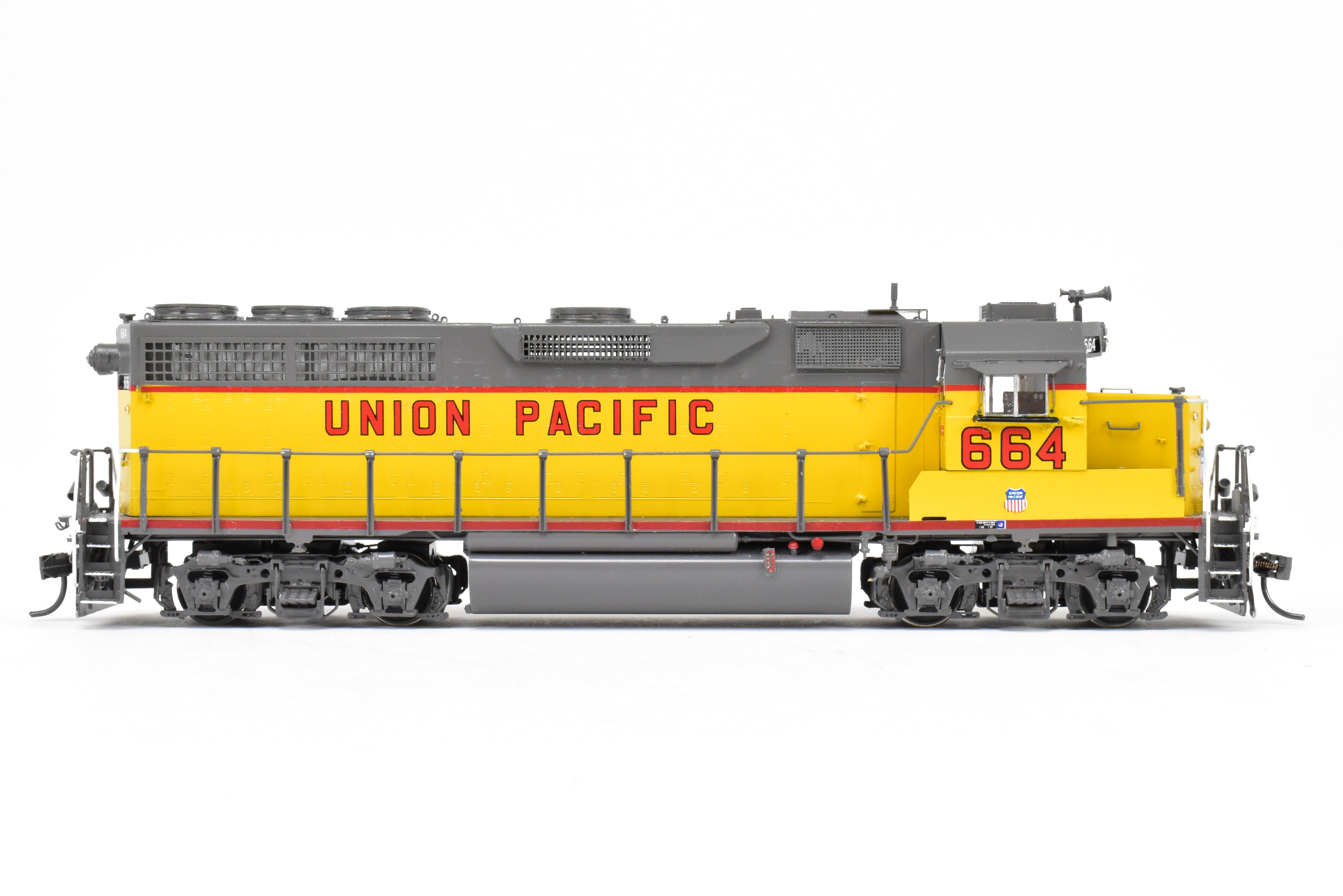 HO Scale Brass Locomotive Model - OMI - Overland Models, Inc. Union Pacific (Former WP) EMD GP40 Professionally Painted Engine #664