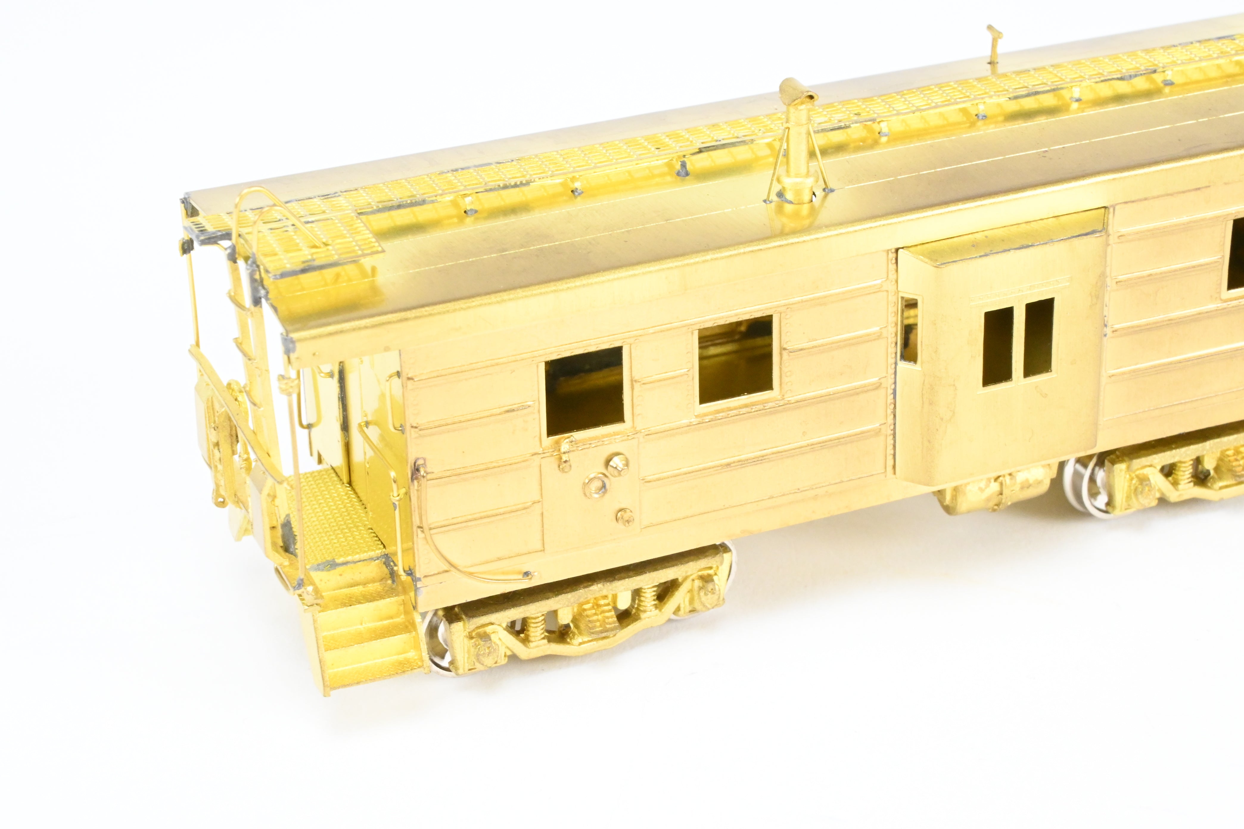 HO Brass OMI MILW - Milwaukee Road Bay Window Caboose with Drop Center Trucks (1991 Run)