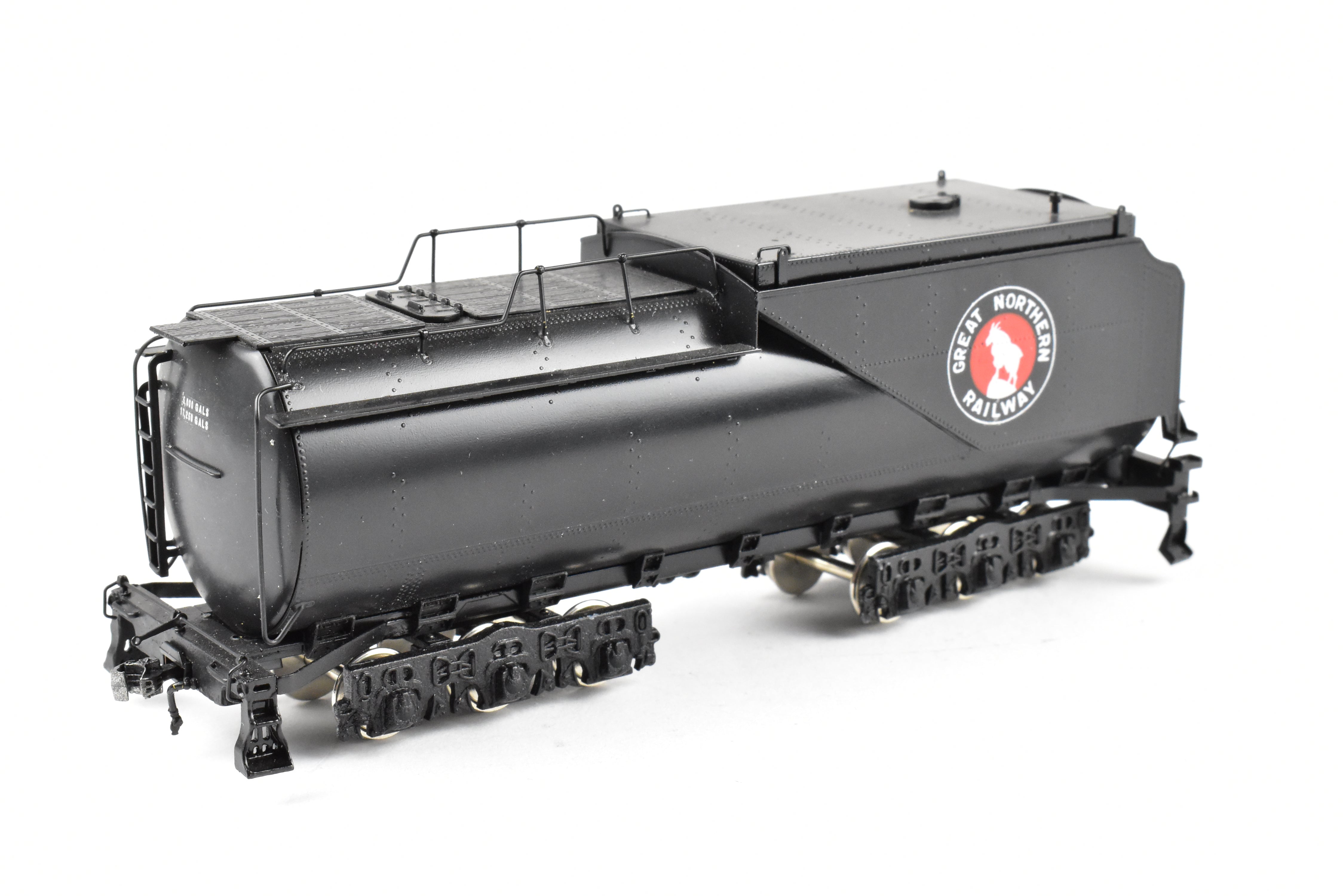 HO Scale Brass Model Train - Oriental Limited GN - Great Northern R - 1 2 - 8 - 8 - 2 Open Cab Version in Glacier Park Scheme No. 2035