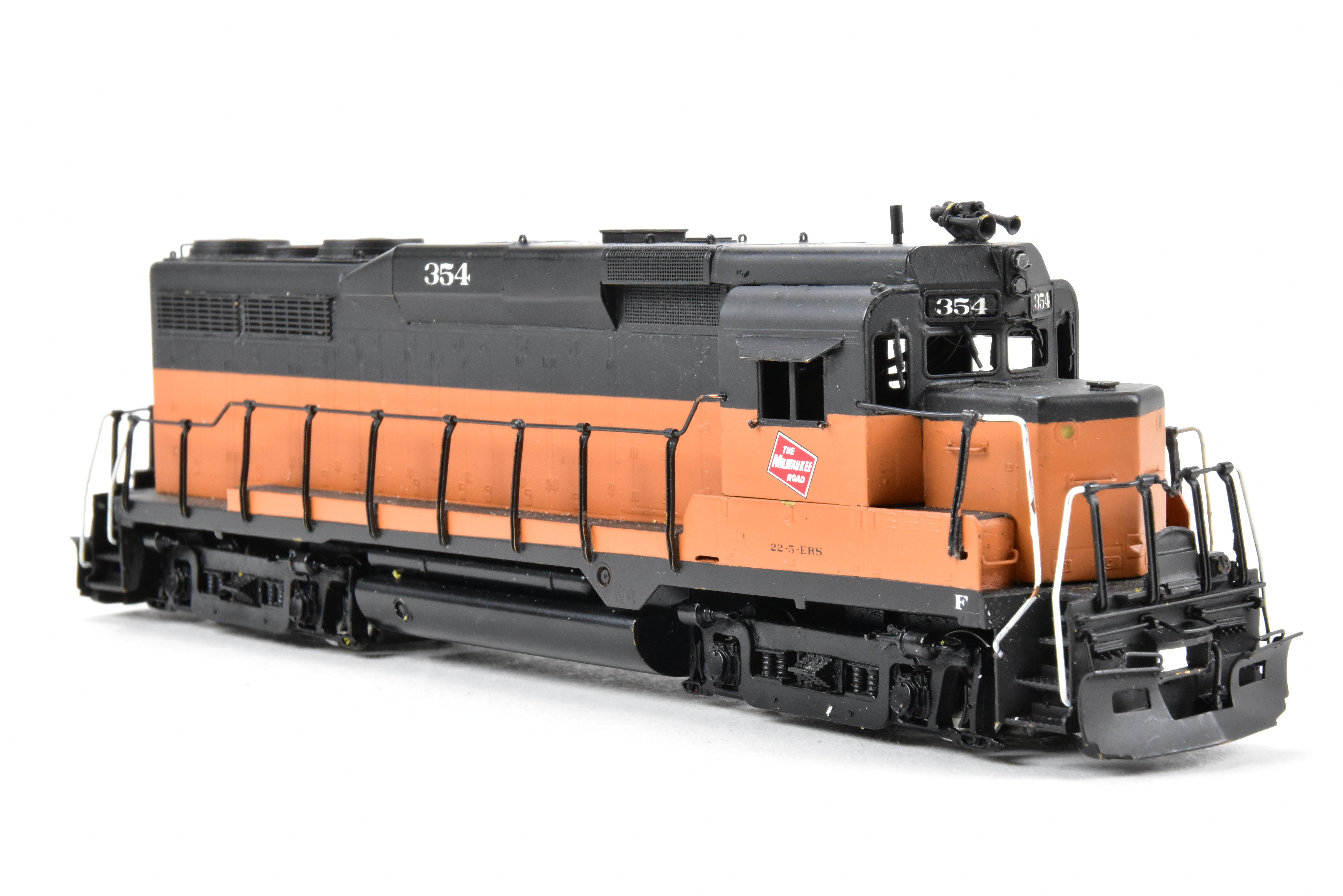 HO Scale Brass Oriental Limited Milwaukee Road EMD GP30 PH II 2250HP Model #354