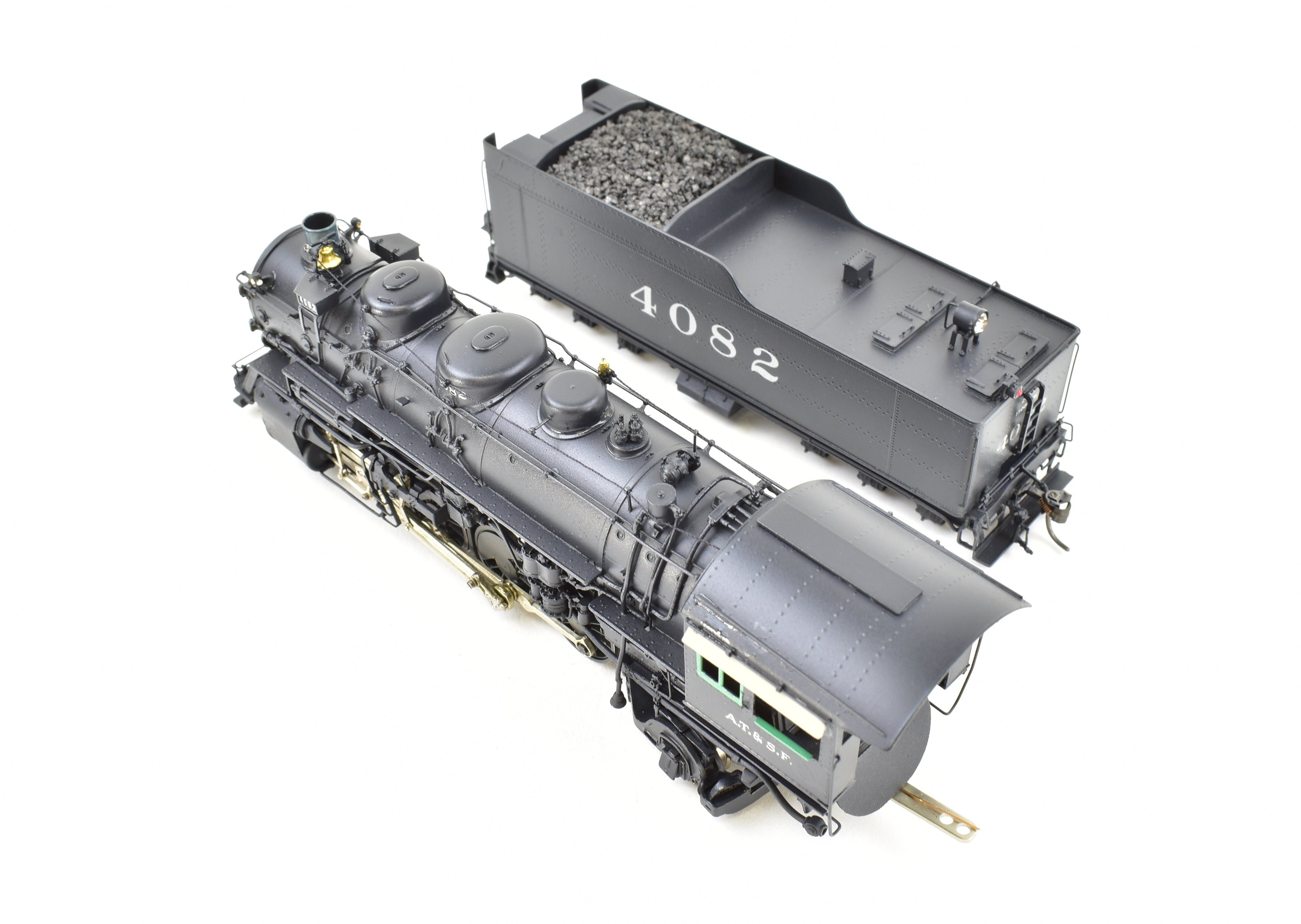 High - Quality HO Scale Brass Steam Locomotive Key Imports ATSF - Santa Fe 2 - 8 - 2 Mikado Pro - Painted Model No. 4082