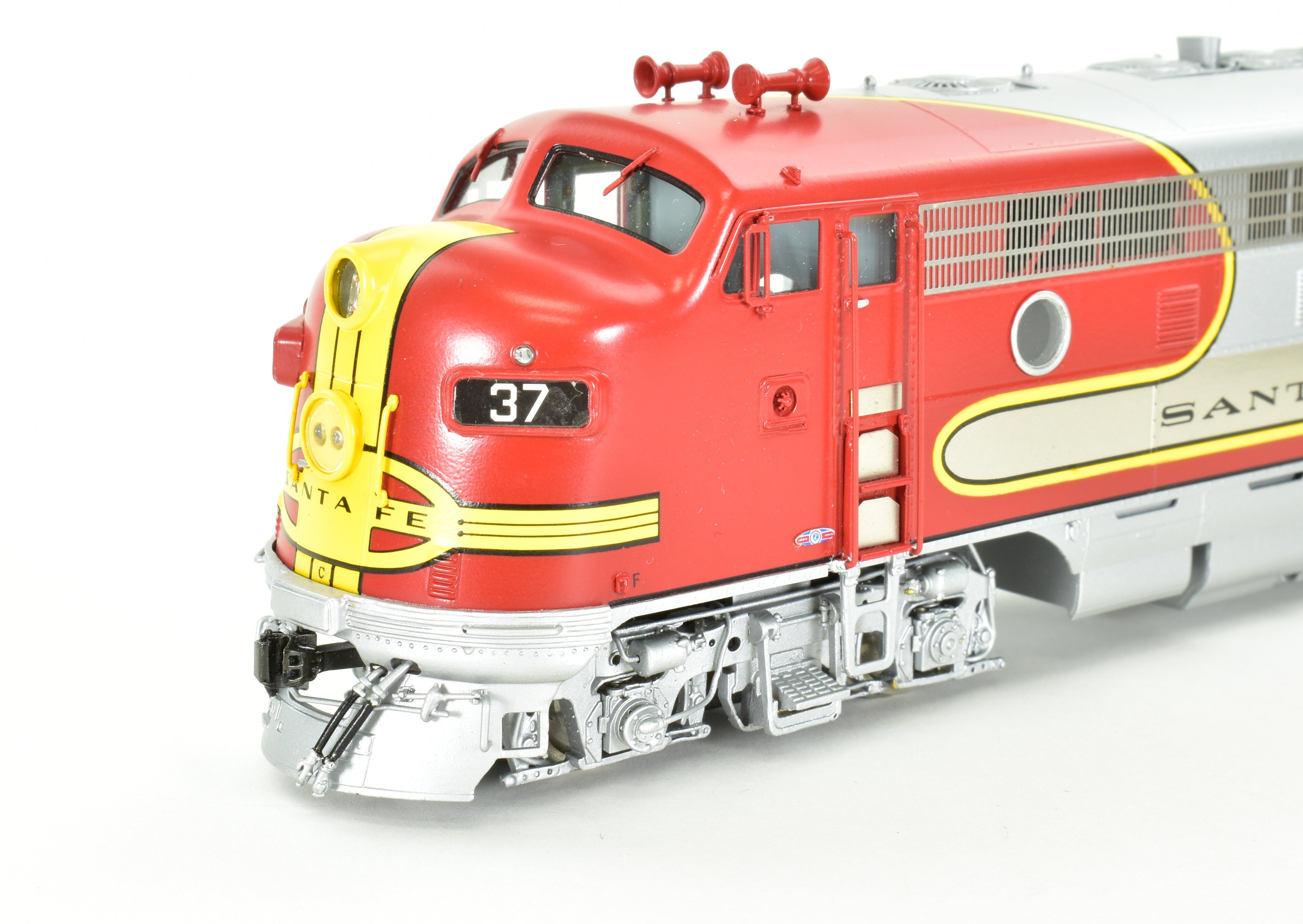 High - Quality HO Scale Brass Diesel Locomotive CON CIL - Challenger Imports ATSF Santa Fe Passenger Service EMD F7 A/B/B/A Set with Factory Painting and Plating