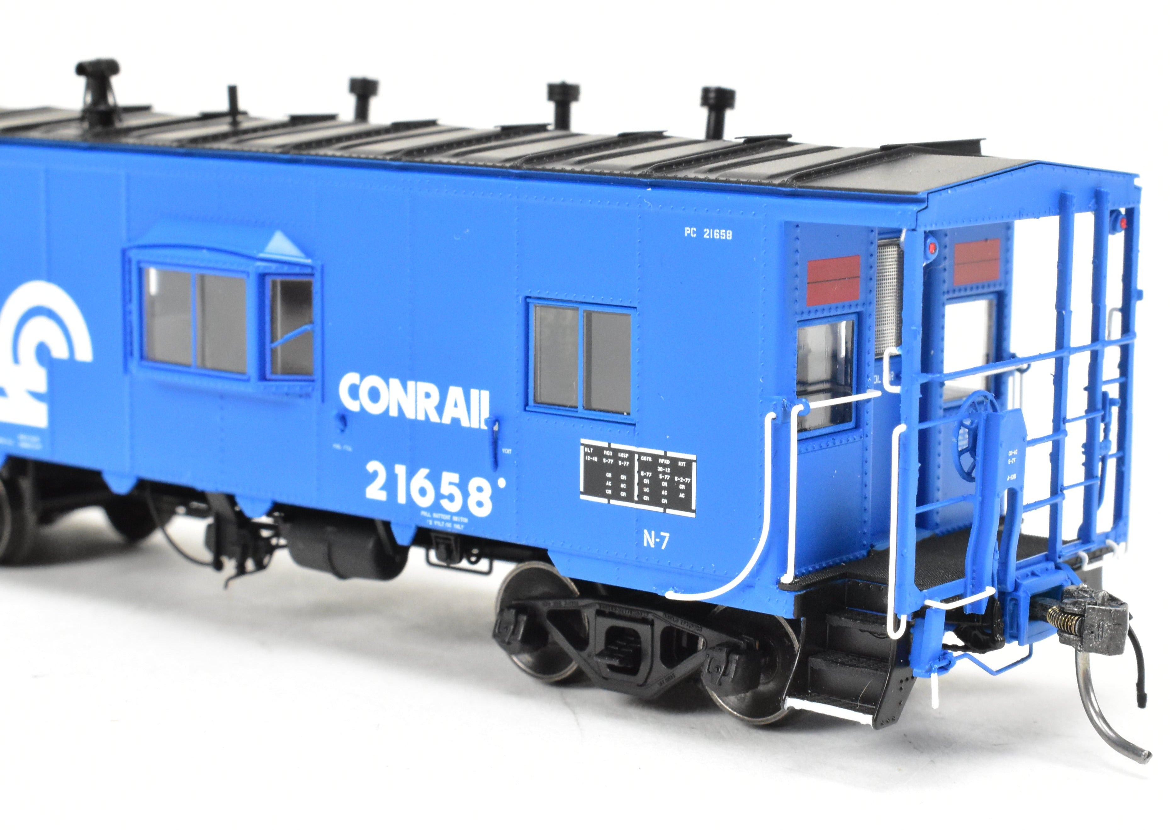 HO Scale Model Train - Conrail N7 Class Steel Bay Window Caboose 1977+ F/P No. 21658 by Tangent Scale Models