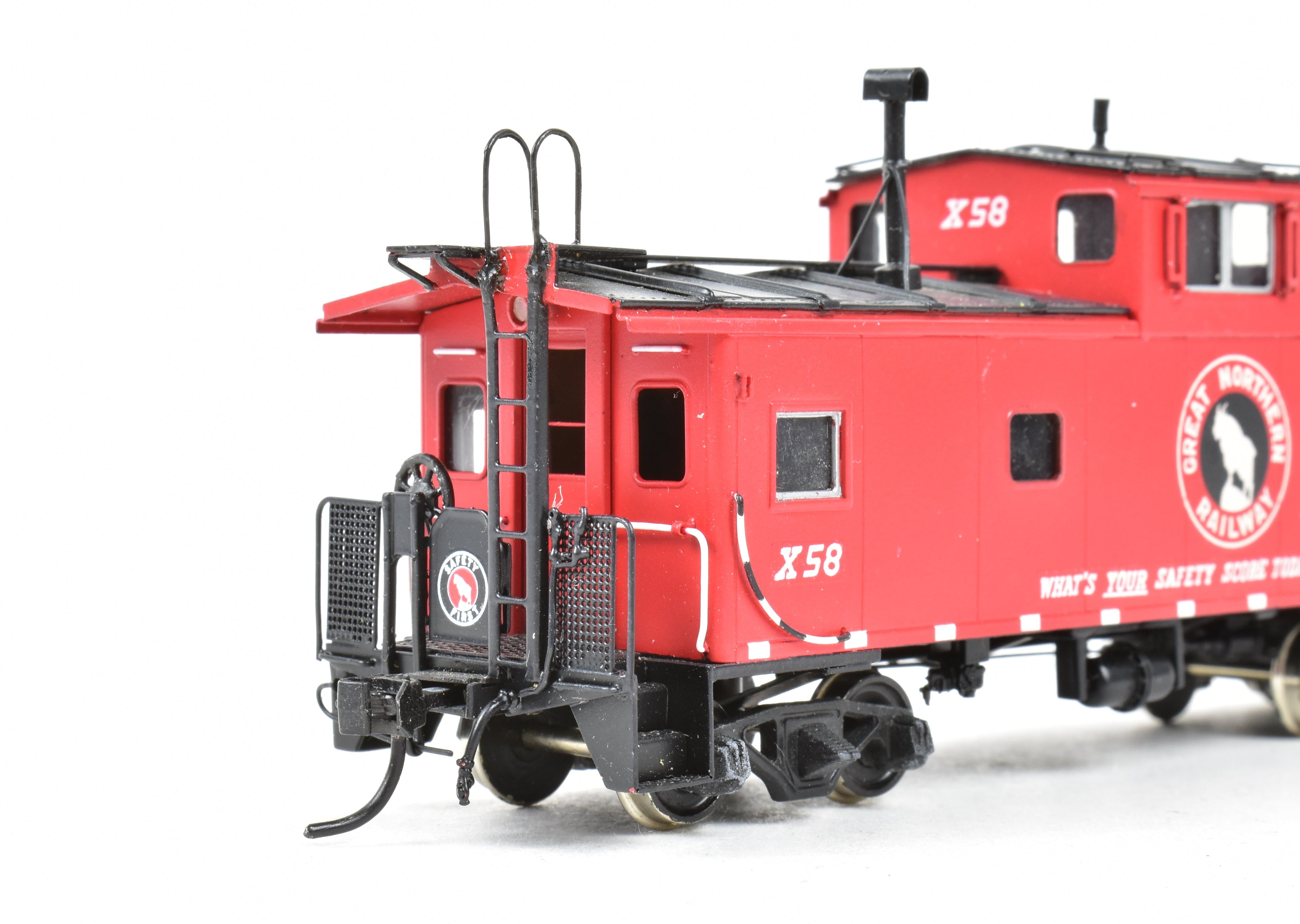 HO Scale Brass Model of the Oriental Limited Great Northern CON X Caboose X41 - 95 Class FP for Model Train Enthusiasts