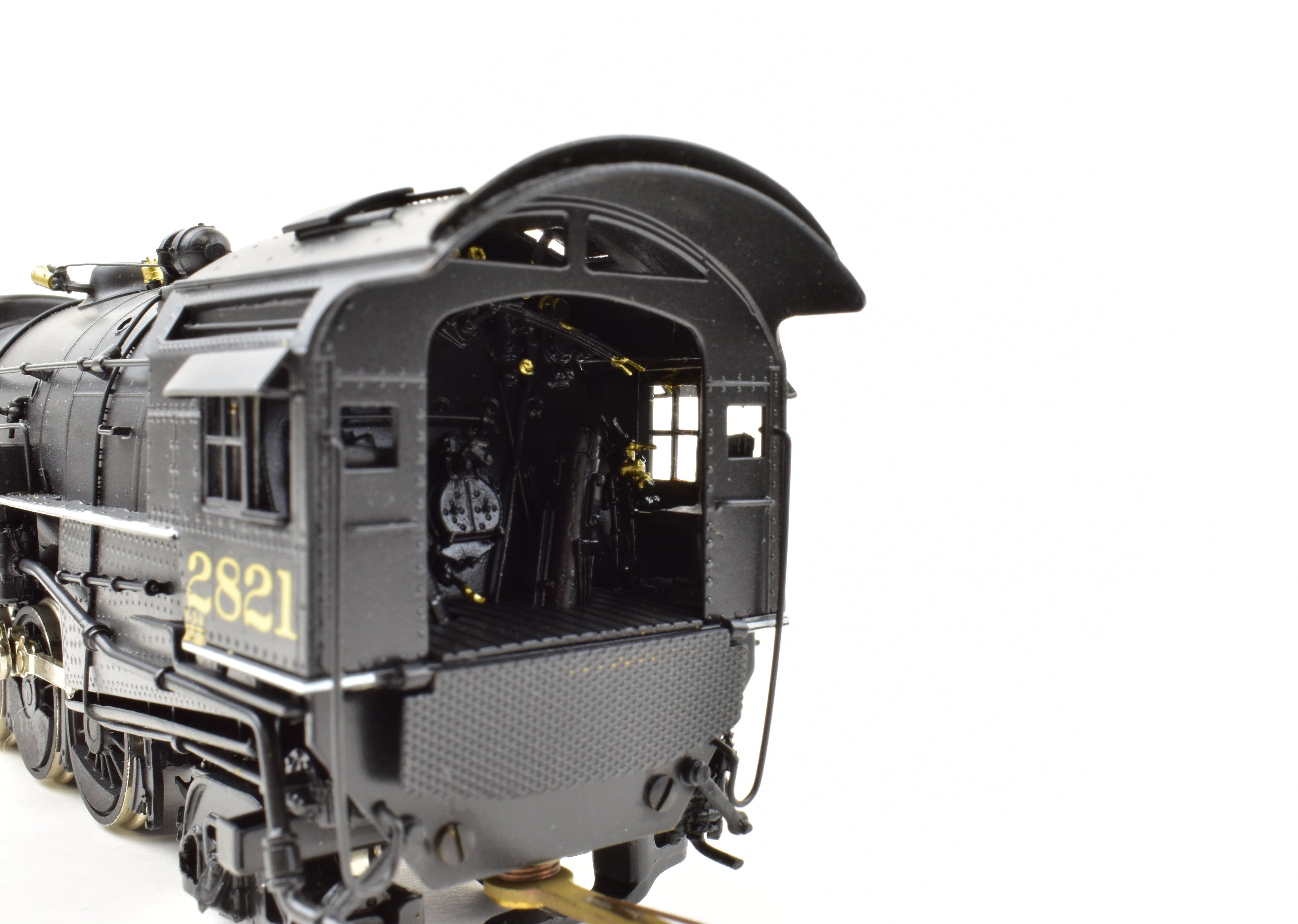 Highly Detailed HO Scale Brass Pacific Fast Mail Model - United C&O Chesapeake & Ohio 2-8-2 K-3 Mikado Crown Model with Pro-Paint #2821 from 1978