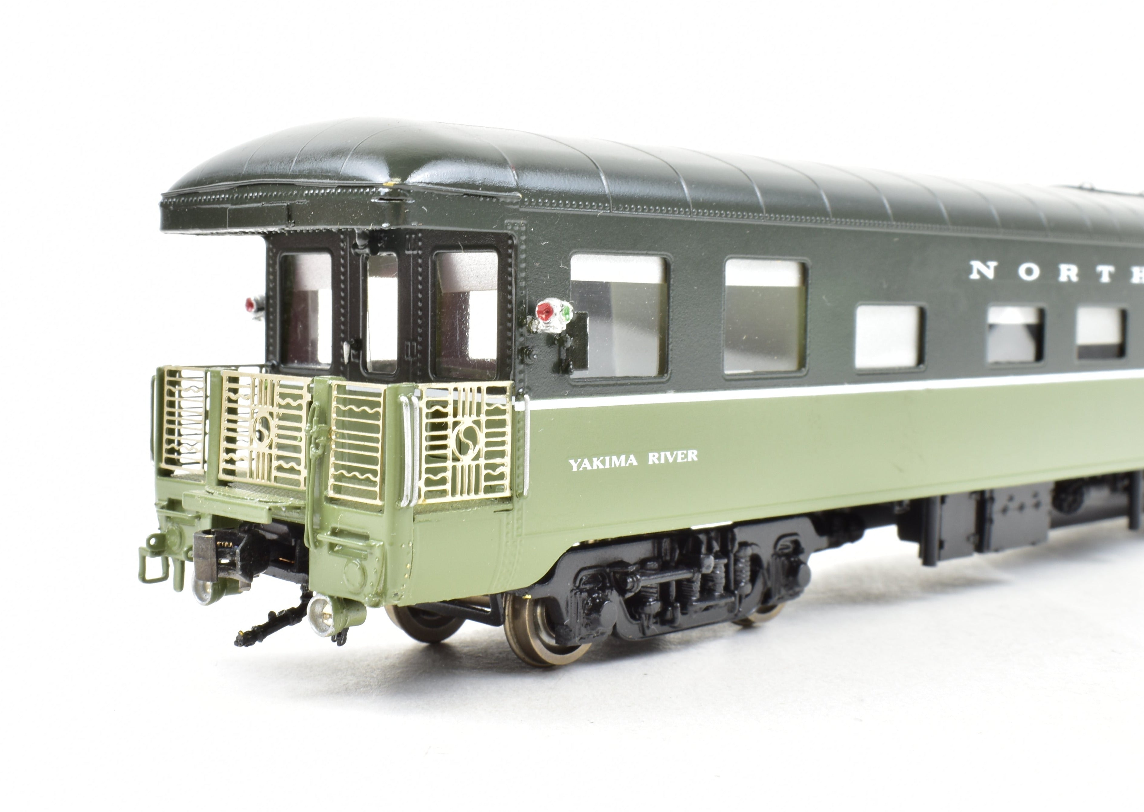 HO Brass Northern Pacific Business Car Yakima River by W&R Enterprises, Custom Painted
