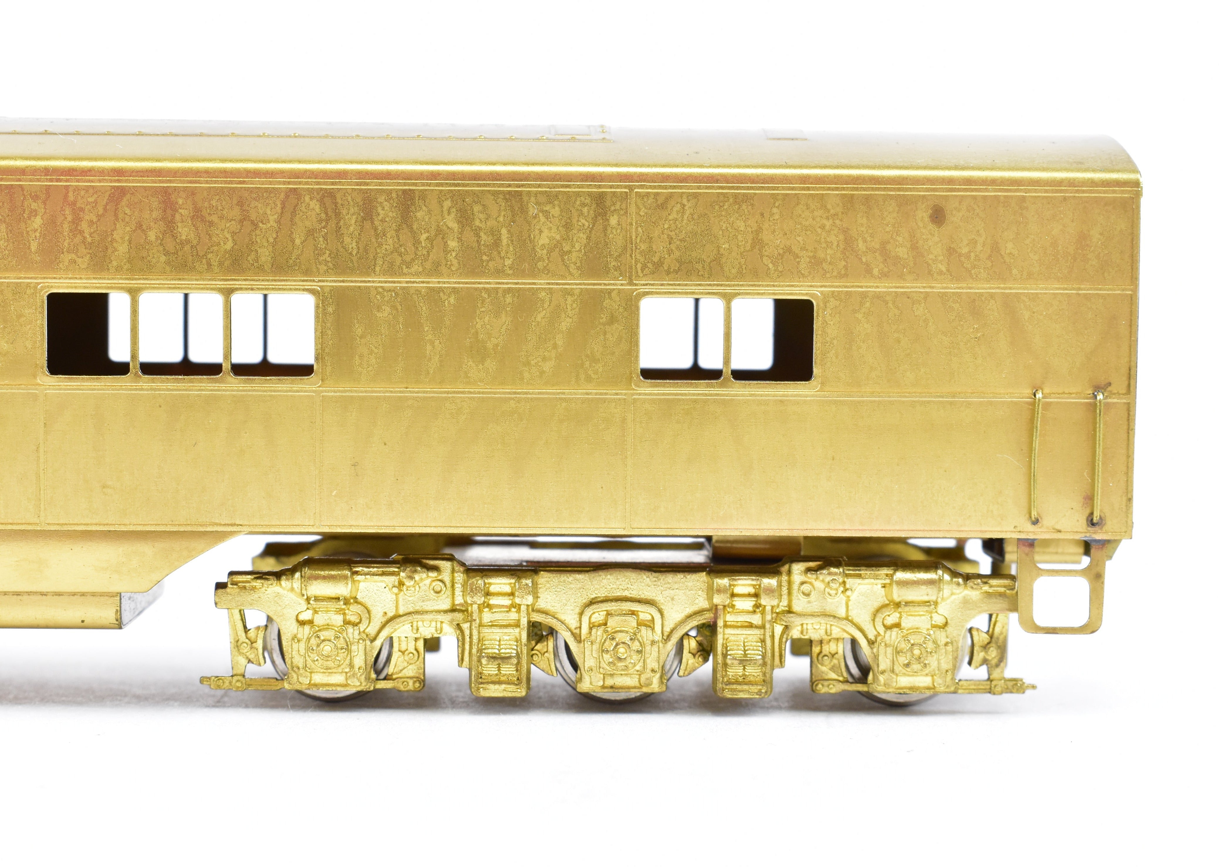 HO Scale Brass Hallmark Model Railroad Set - Various Roads EMC E - 1 A/B Set, Powered A Unit and Unpowered B Unit