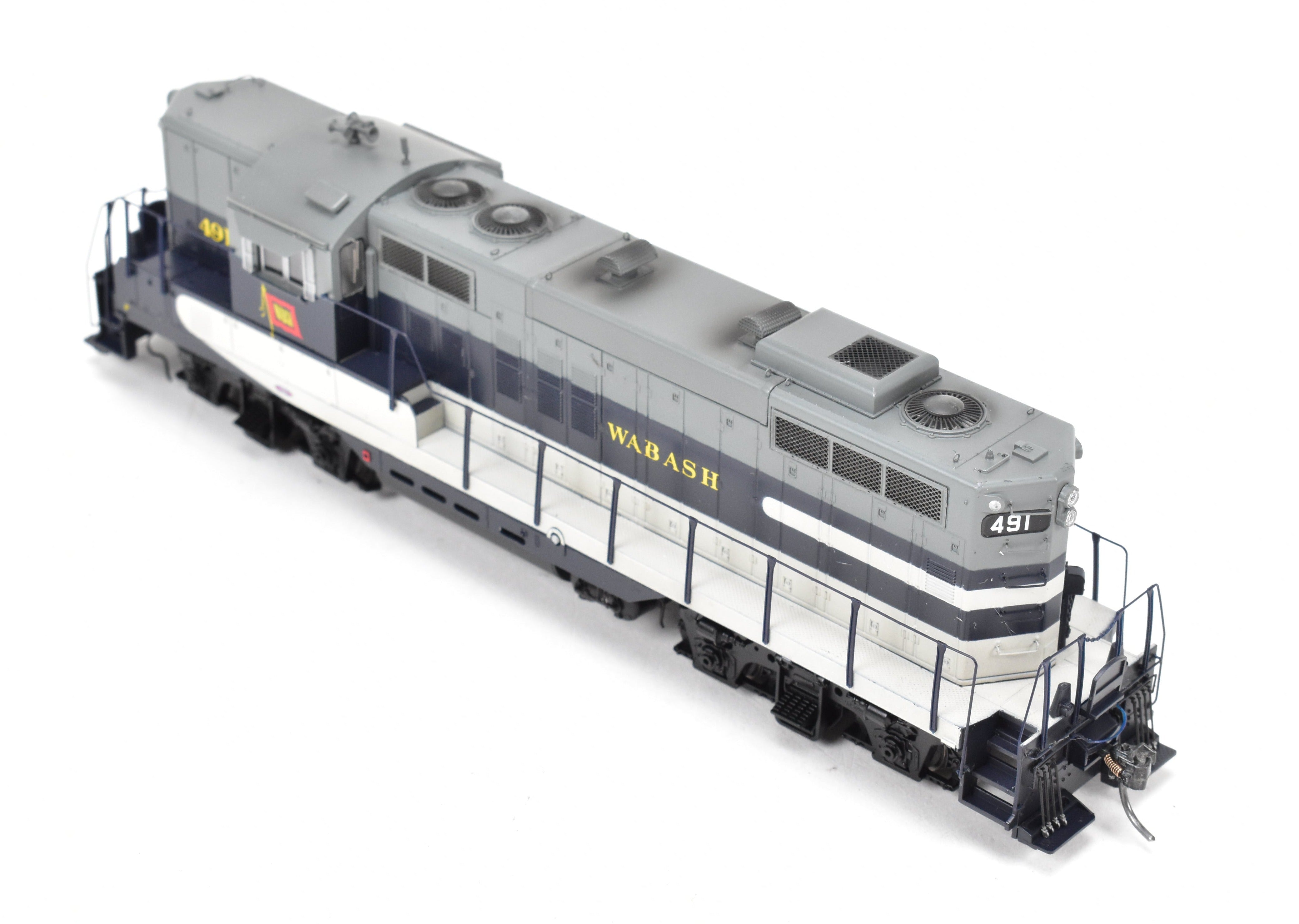 Athearn Genesis Wabash EMD GP - 9 with Tsunami DCC, Sound, and Light Weathering #491