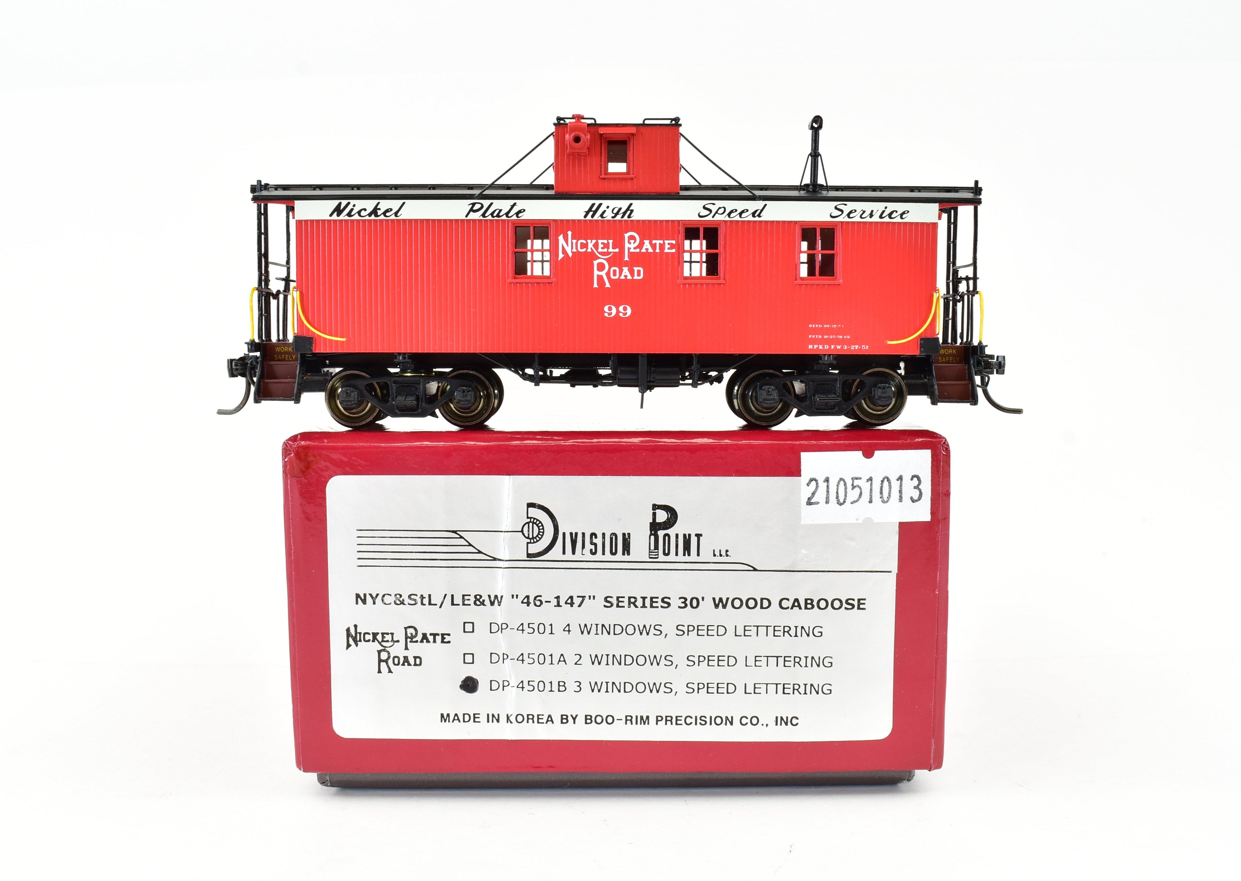HO Scale Brass Division Point NYC & St.L Nickel Plate Road 46 - 147 Series 30 - Foot Wood Caboose FP Model by Boo - Rim