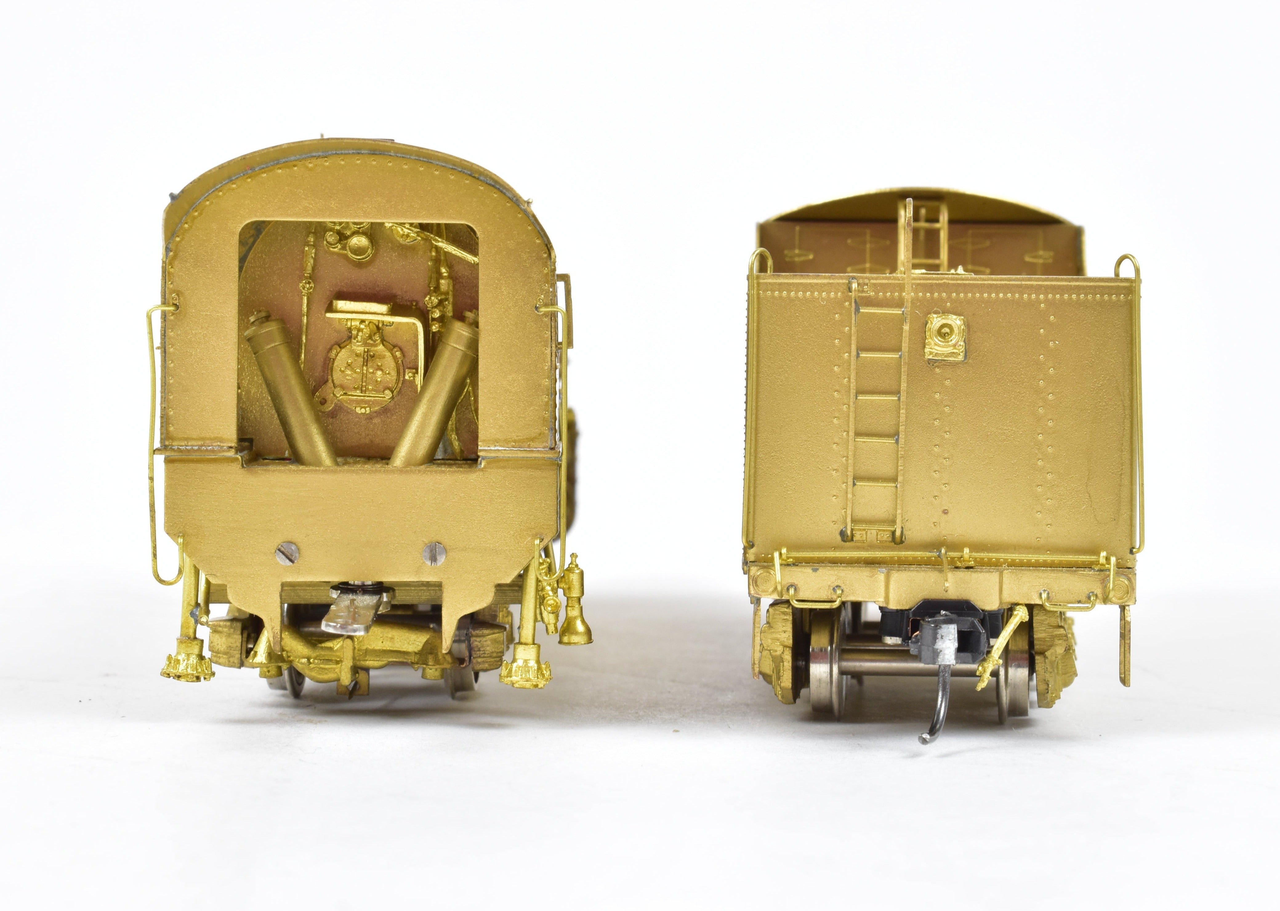 High - Quality HO Scale Brass Key Imports Model of Erie Railroad K - 5a 4 - 6 - 2 Pacific Locomotive from the 1950 Era