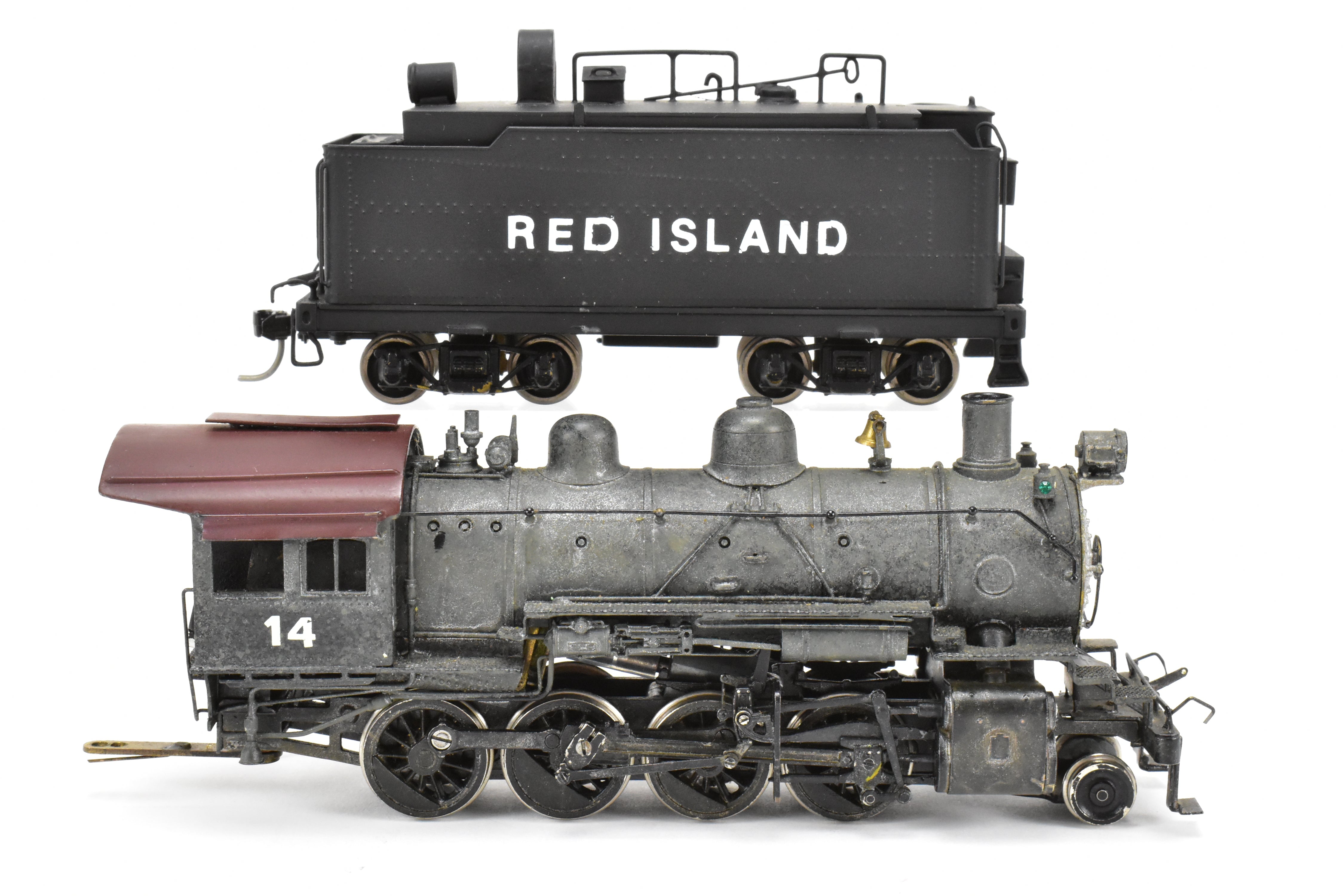 High - Quality HO Scale Brass Pacific Fast Mail Model Train - United ATSF - Santa Fe 2 - 8 - 0 Consolidation Pacific Fast Mail in Private Road Red Island #14, Sold As - Is Condition