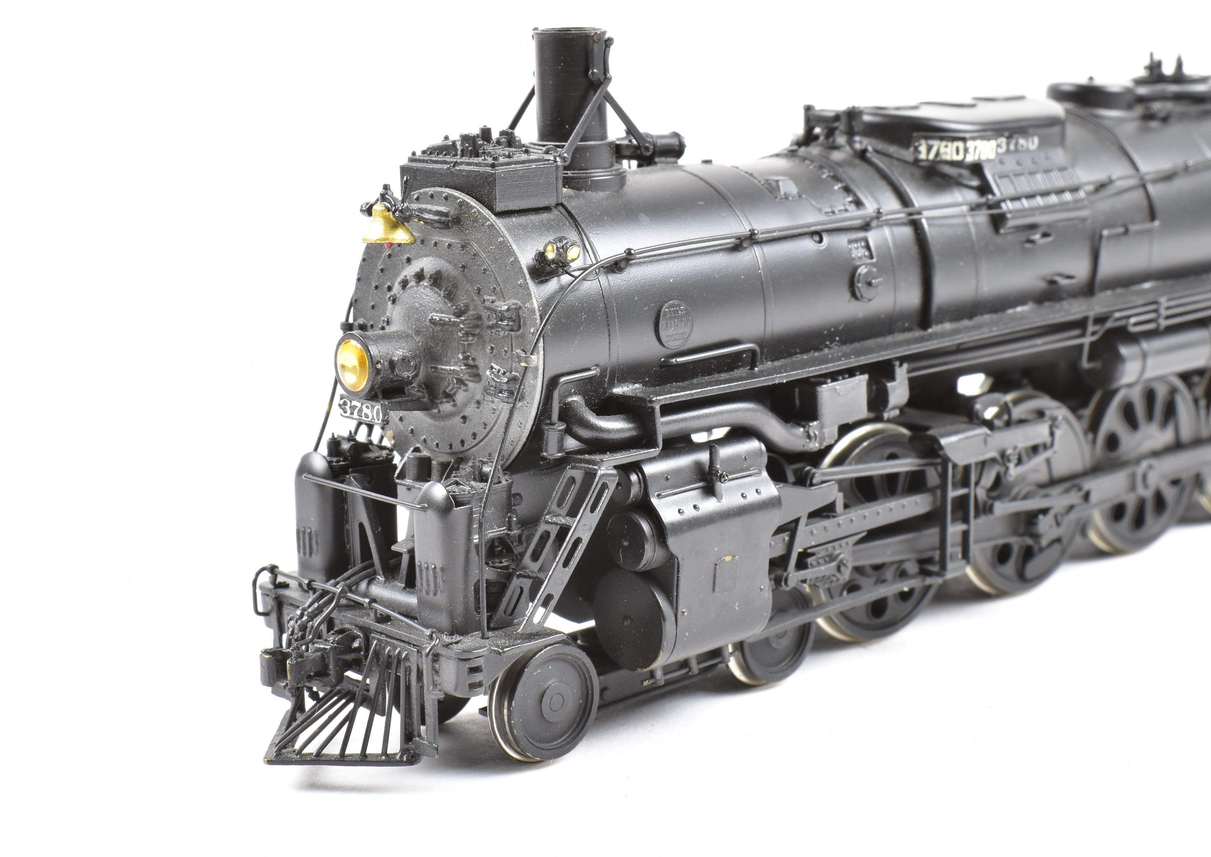 High - Quality HO Scale Brass Model Train CON PFM - United ATSF - Santa Fe 4 - 8 - 4 Northern with Tapered Rods, Custom - Painted Version