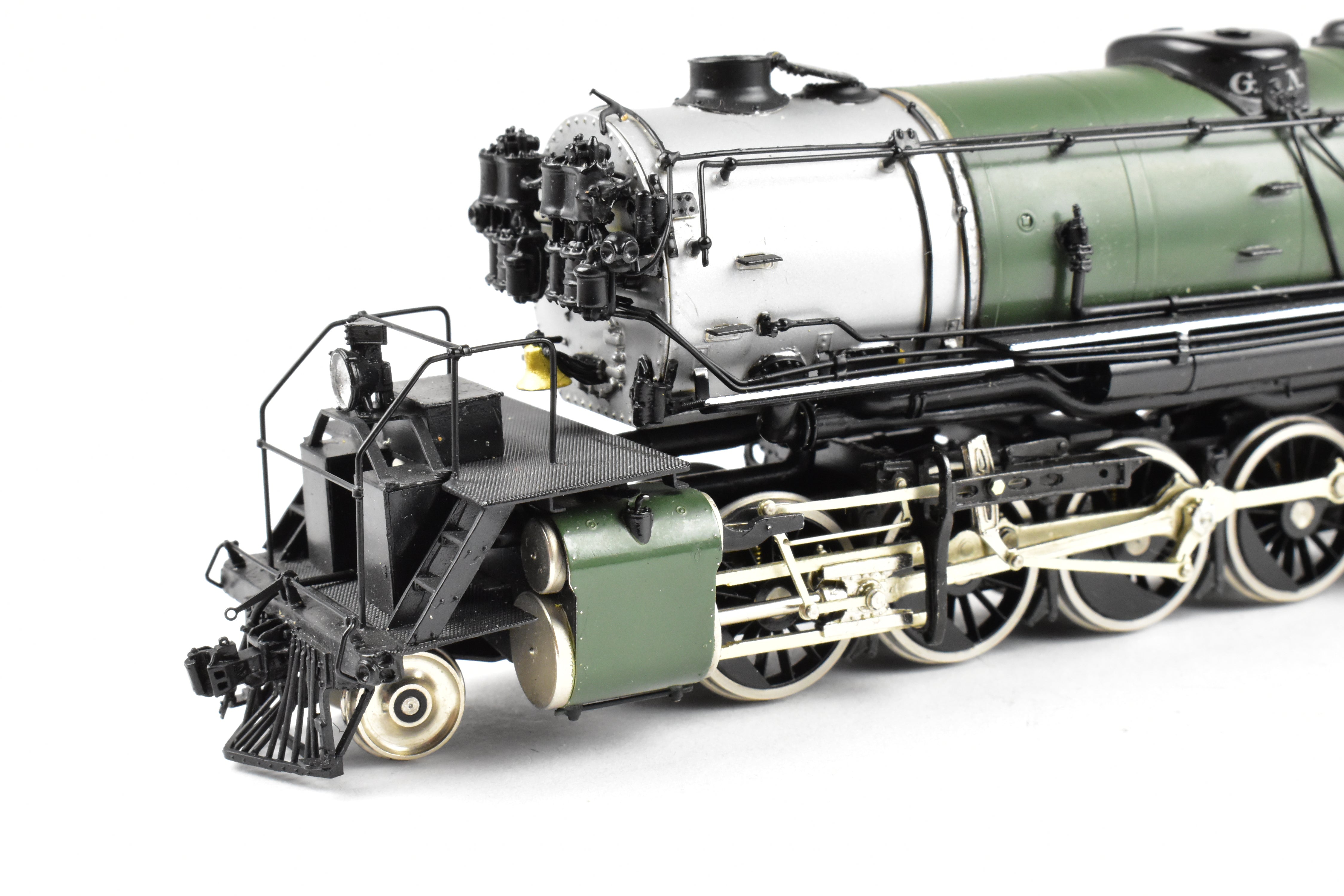 HO Scale Brass Model Train - Oriental Limited GN - Great Northern R - 1 2 - 8 - 8 - 2 Open Cab Version in Glacier Park Scheme No. 2035