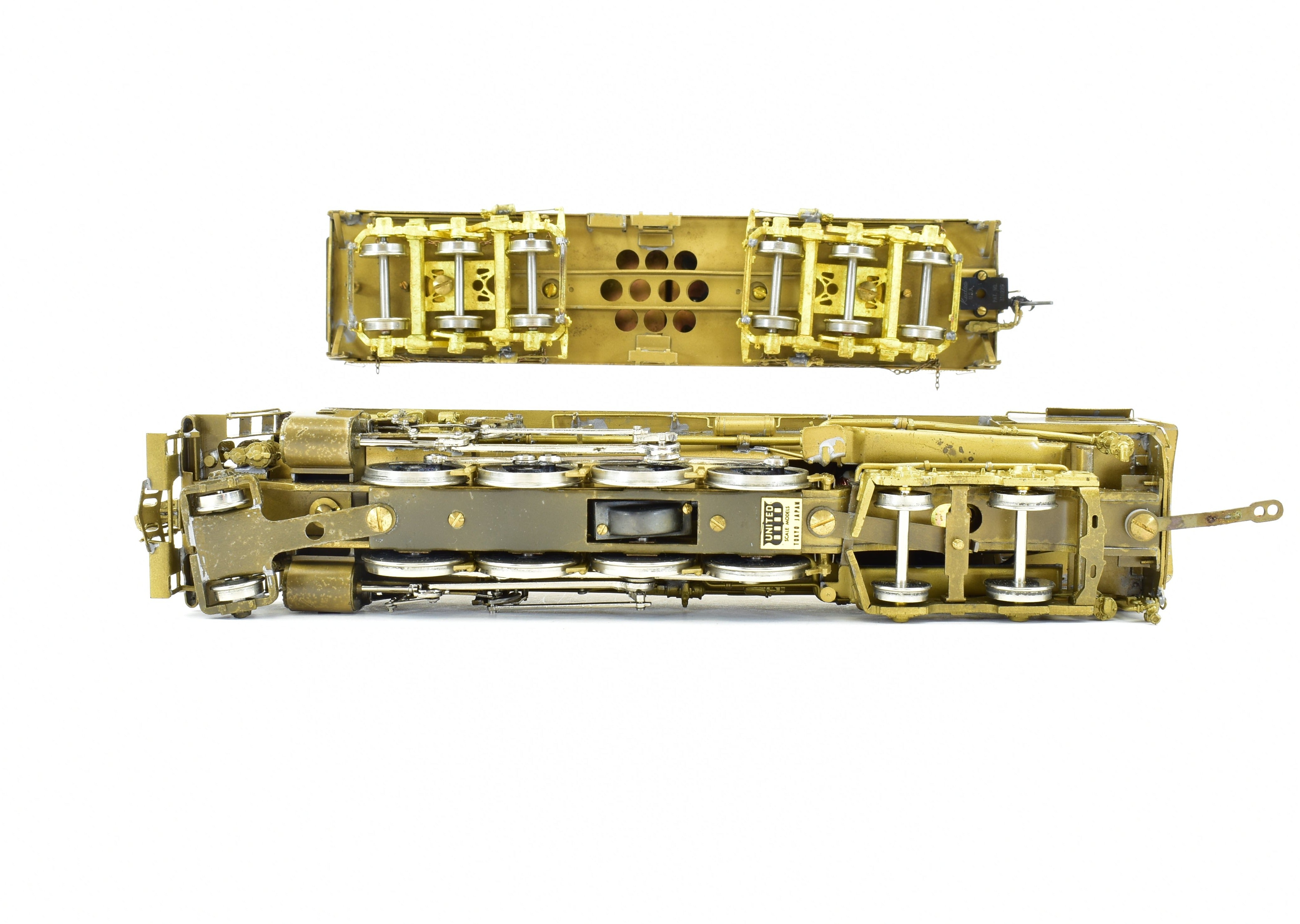 High - Quality HO Scale Brass Pacific Fast Mail (PFM) Model Train - United C&O, Chesapeake & Ohio 2 - 8 - 4 Alco Kanawha, 1977 Edition