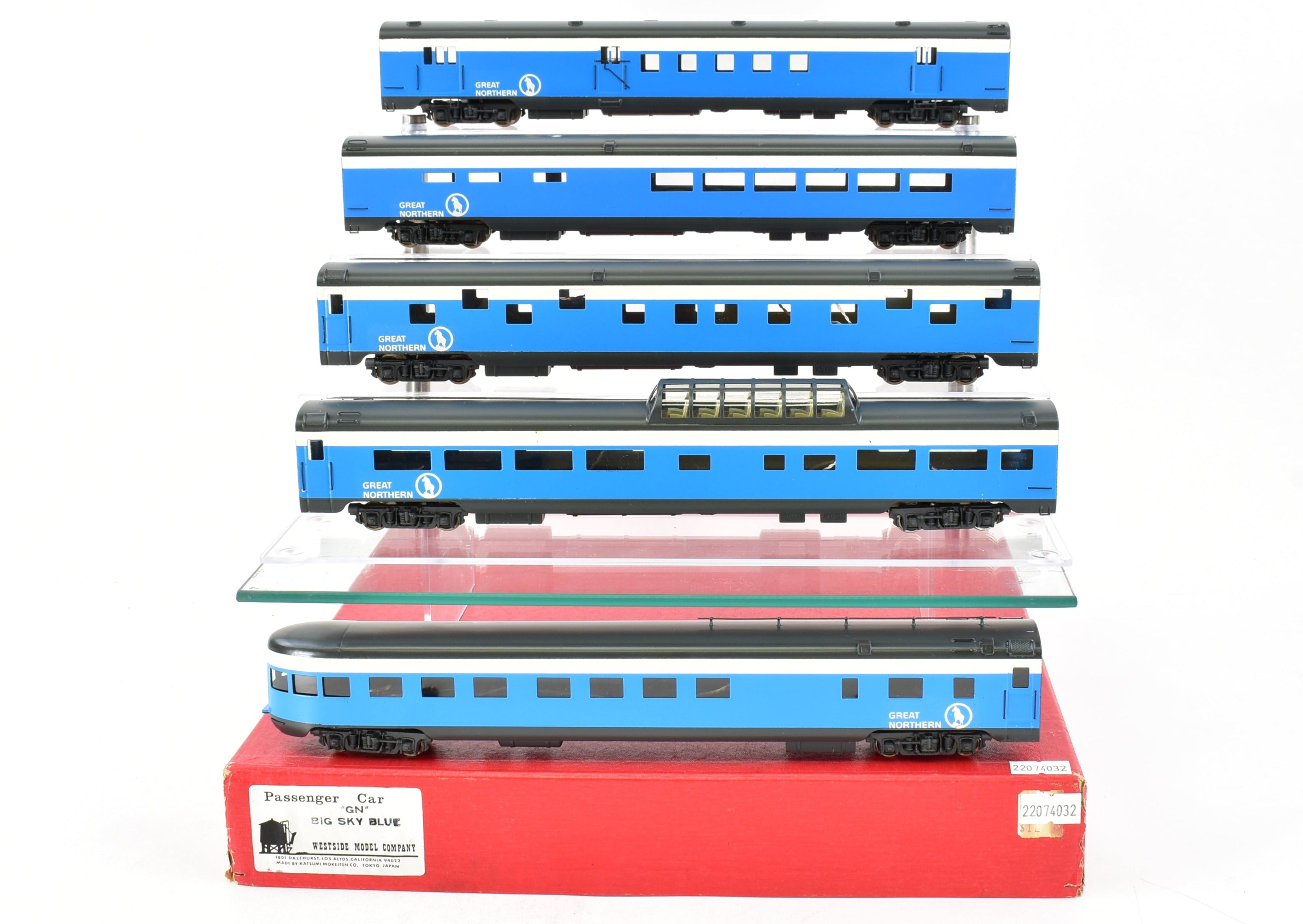 HO Scale Brass Great Northern 5-Car Big Sky Blue Passenger Set by Westside
