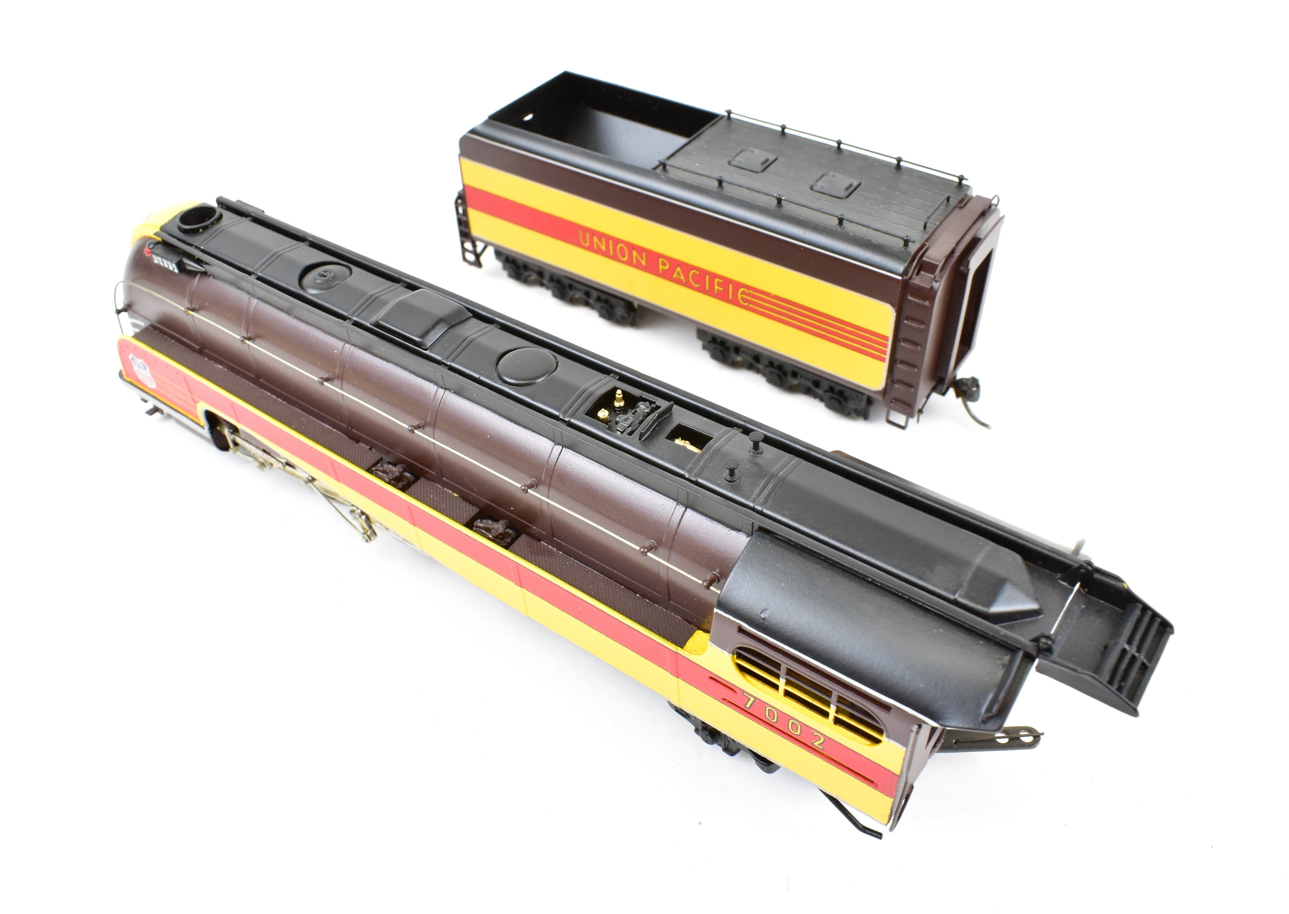 High - Quality HO Scale Brass Balboa Union Pacific 4 - 8 - 2 Steam Locomotive Model #7002 with Factory Painting