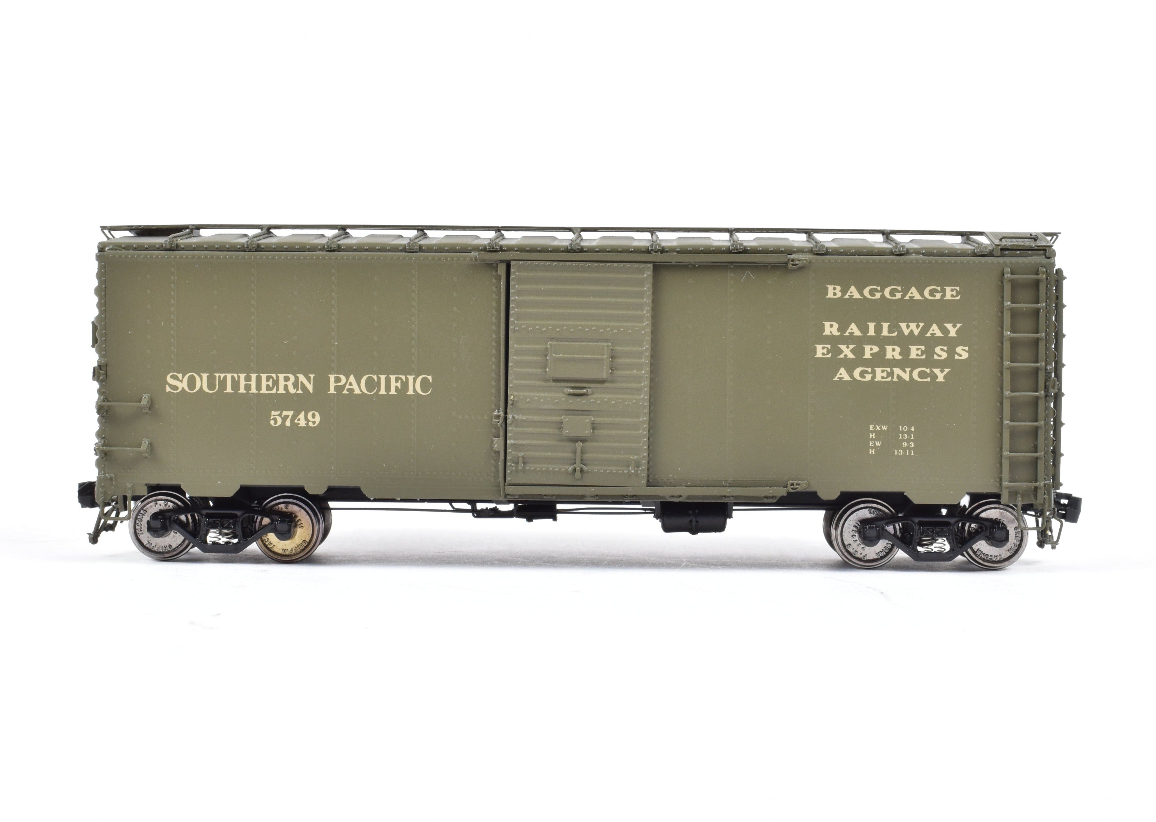 HO Scale Brass Southern Pacific B-50-24 Express Boxcar Model - Beaver Creek SP No. 5749 FP Collector's Edition