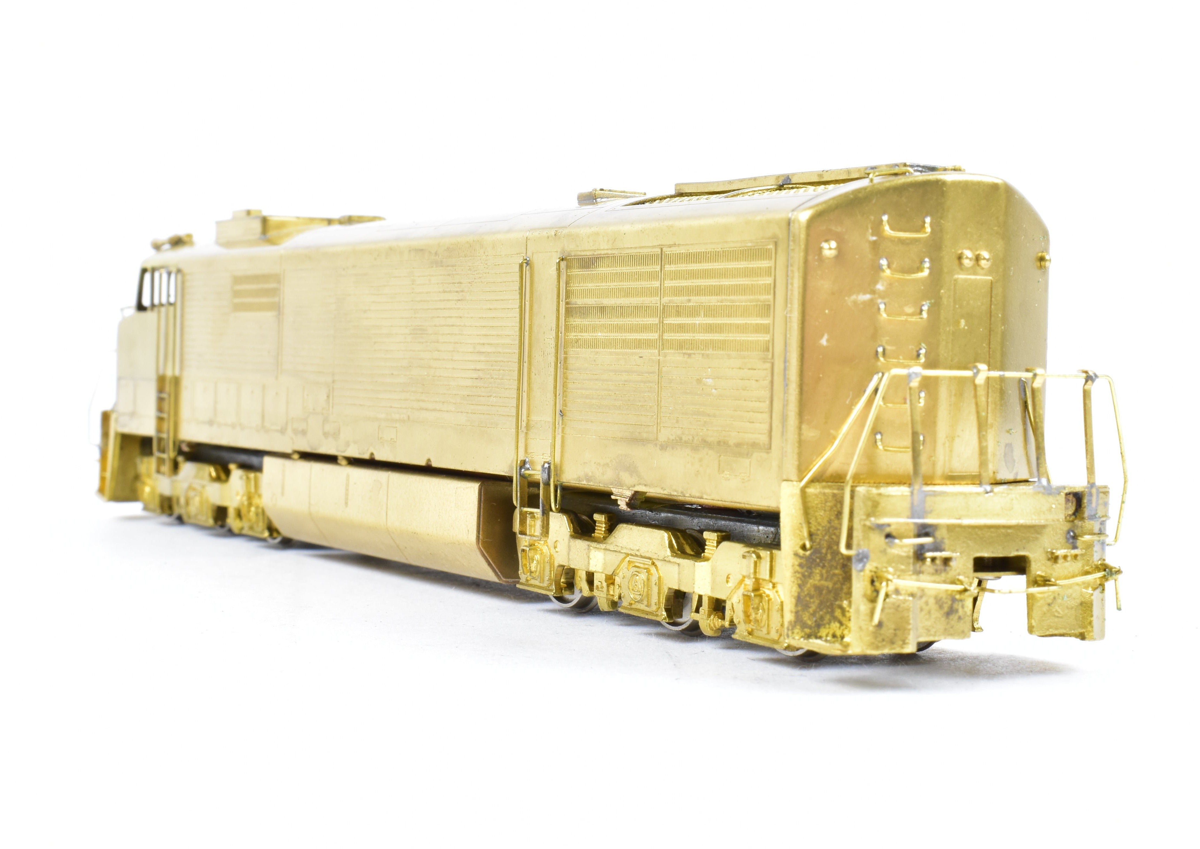 HO Scale Brass Hallmark Models ATSF - Santa Fe GE U30CG Cowl-Style Passenger Diesel Locomotive Model with New NWSL Gears