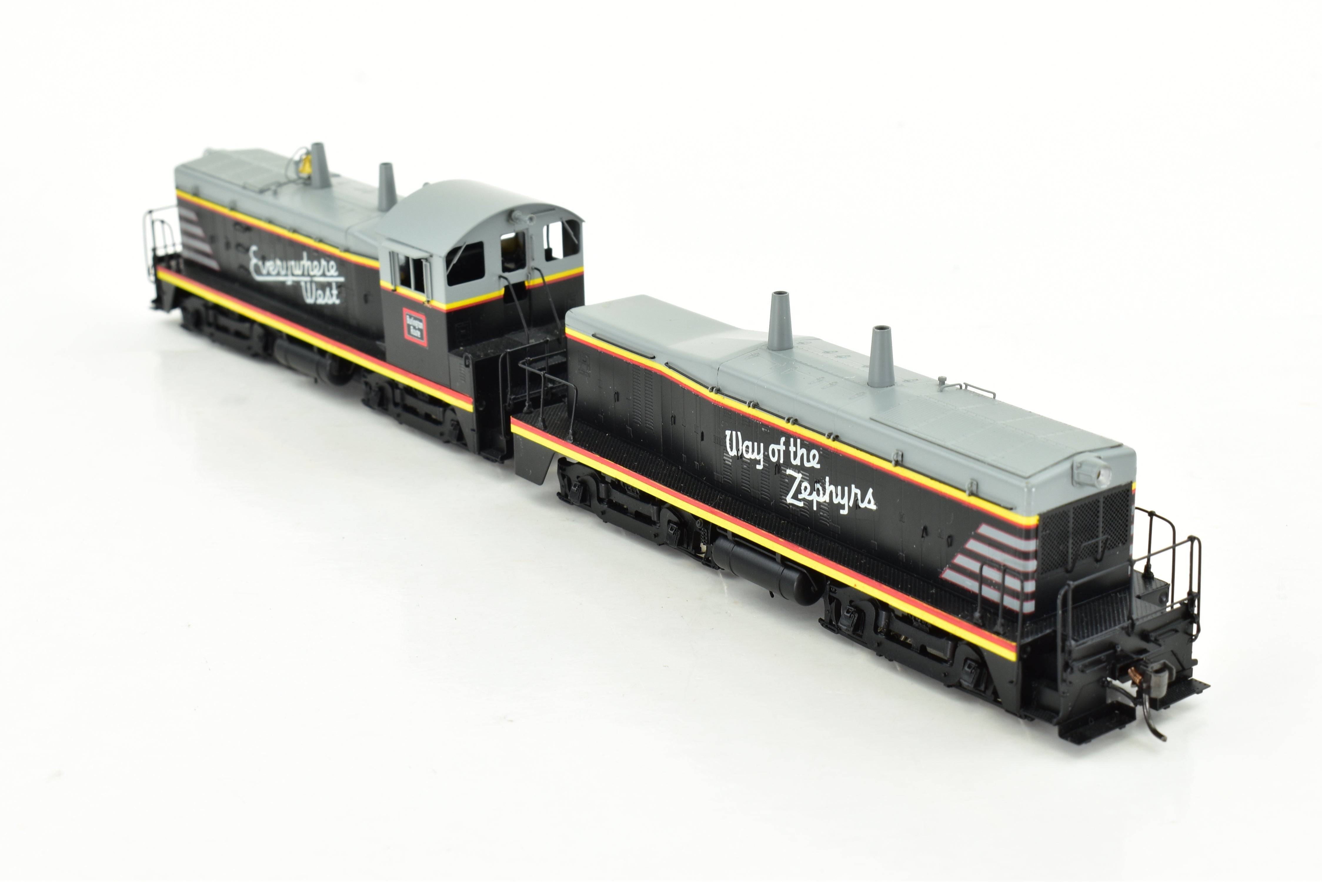 HO Scale Brass Oriental Limited CB&Q Burlington Route EMD TR-2 Cow and Calf Switcher Set