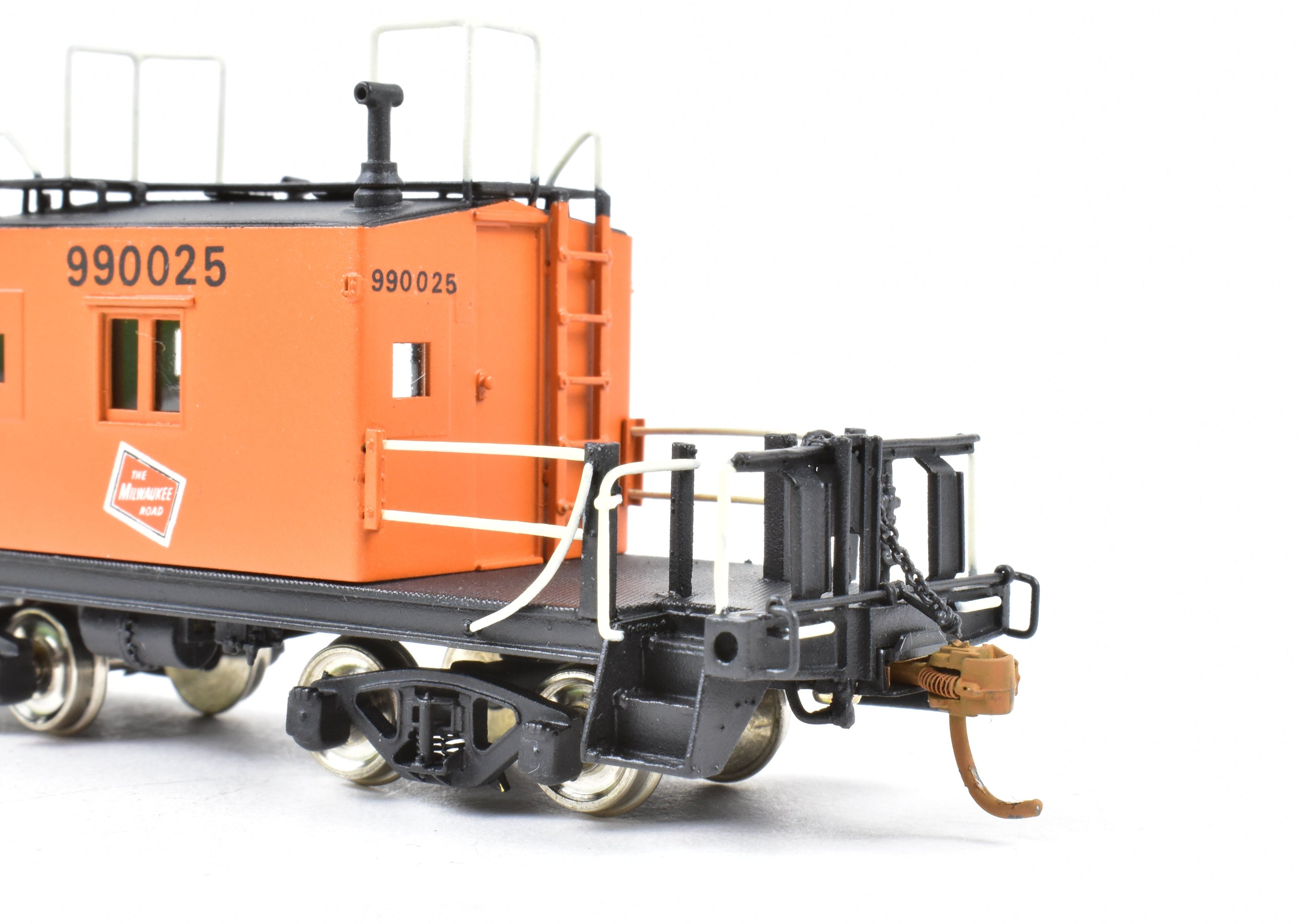HO Scale Brass Pro - Painted MILW Milwaukee Road Terminal Caboose by OMI