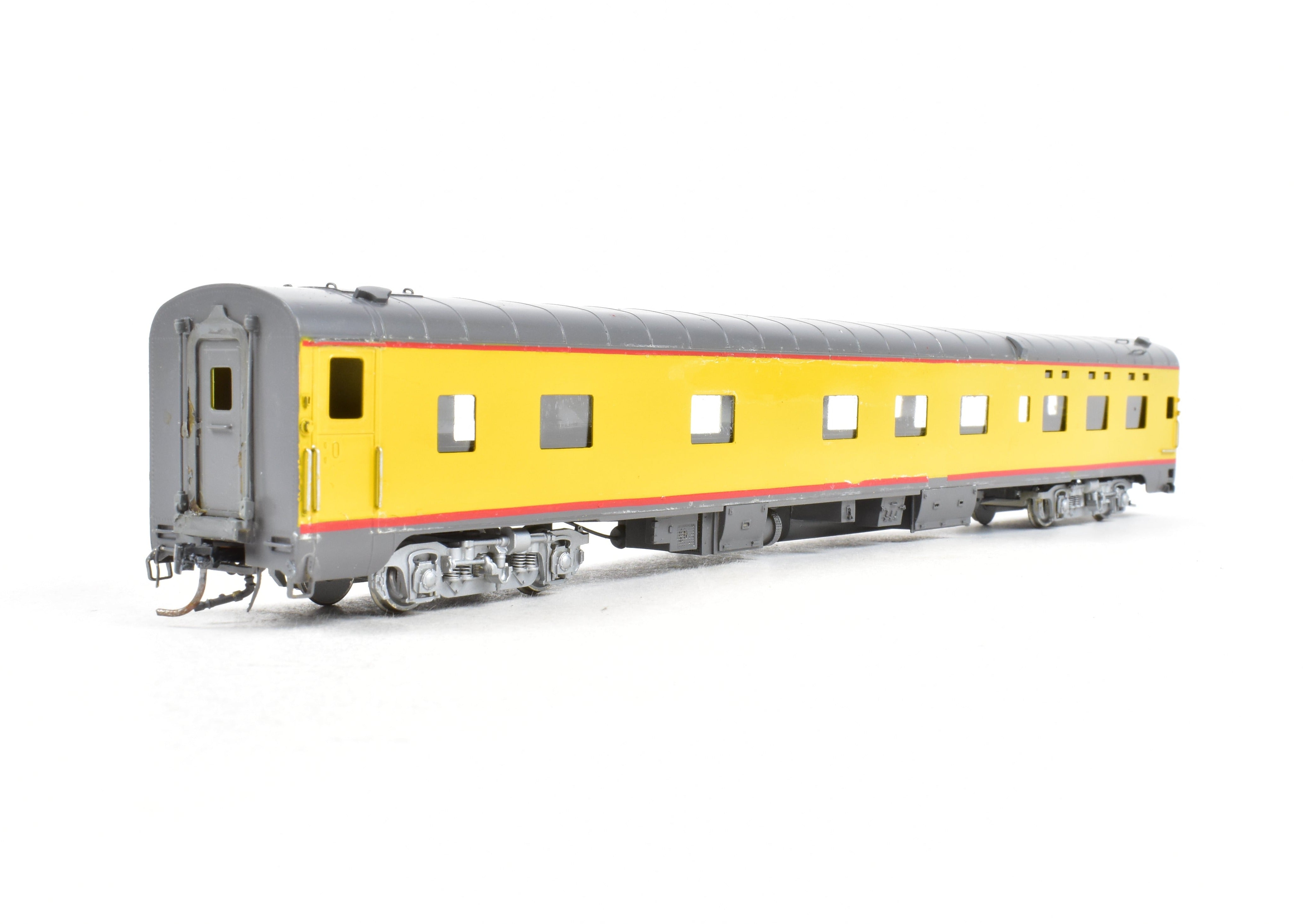 High - Quality HO Scale Brass Model Train Sleeper by Wasatch Model Co., ATSF - Santa Fe Valley Design Painted as UP - Union Pacific American Series Sleeper