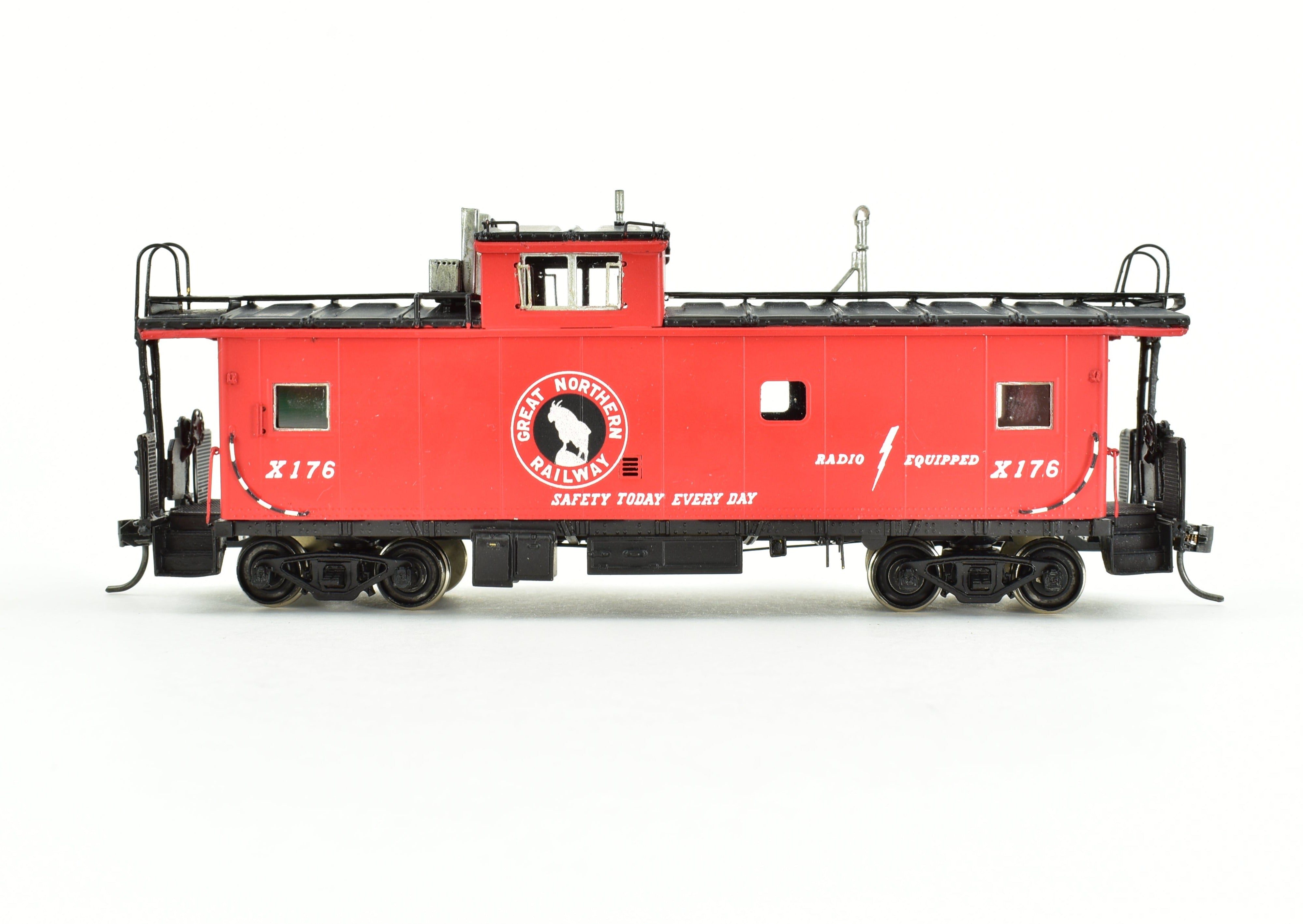 HO Scale Brass OMI - Overland Models, Inc. Great Northern GN X-176 Iron Range Caboose Model by CP