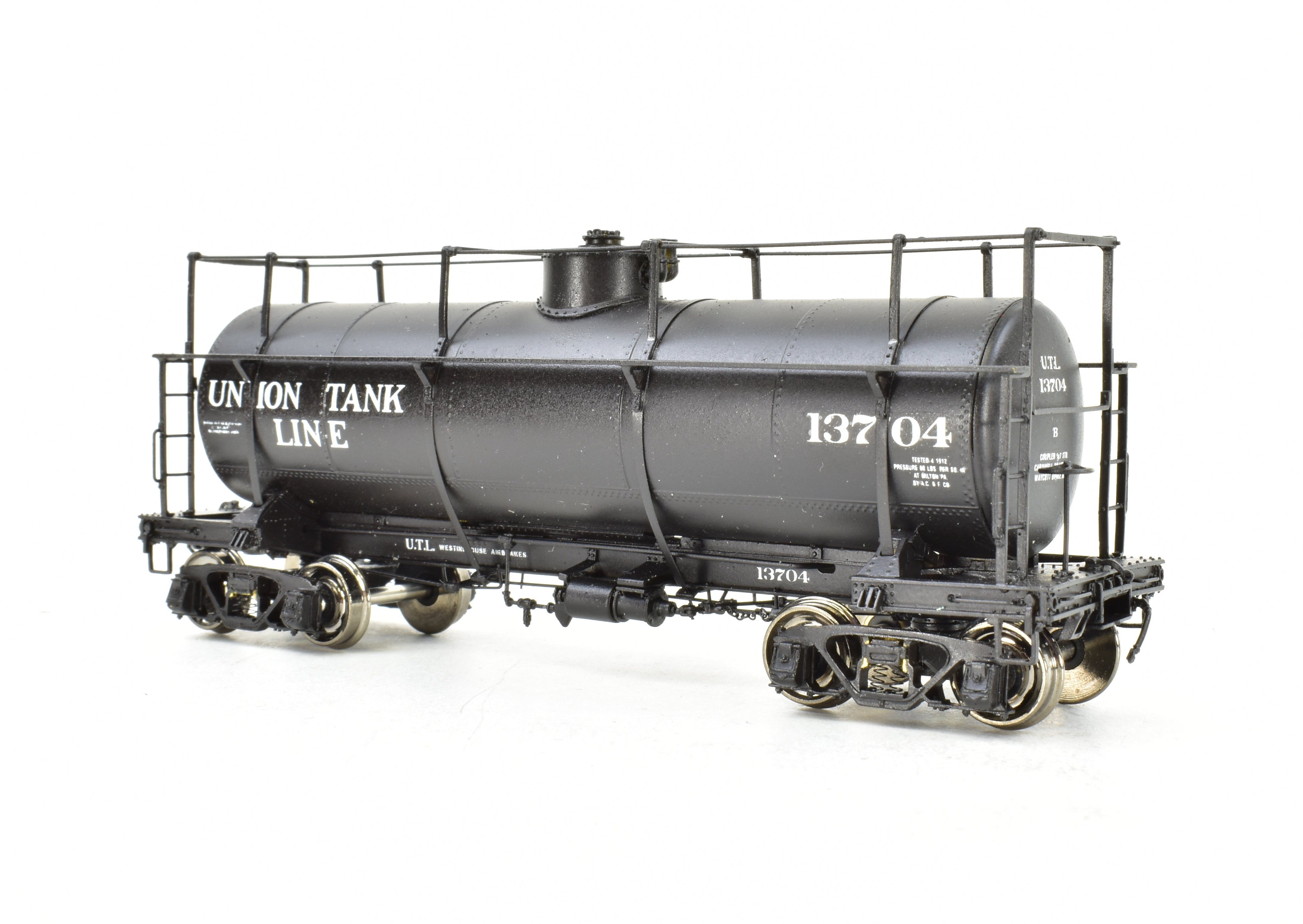 High - Quality HO Scale Brass W&R Union Tank Lines 6000 Gallon High Walkway Tank Car with One Dome CP by W&R Enterprises