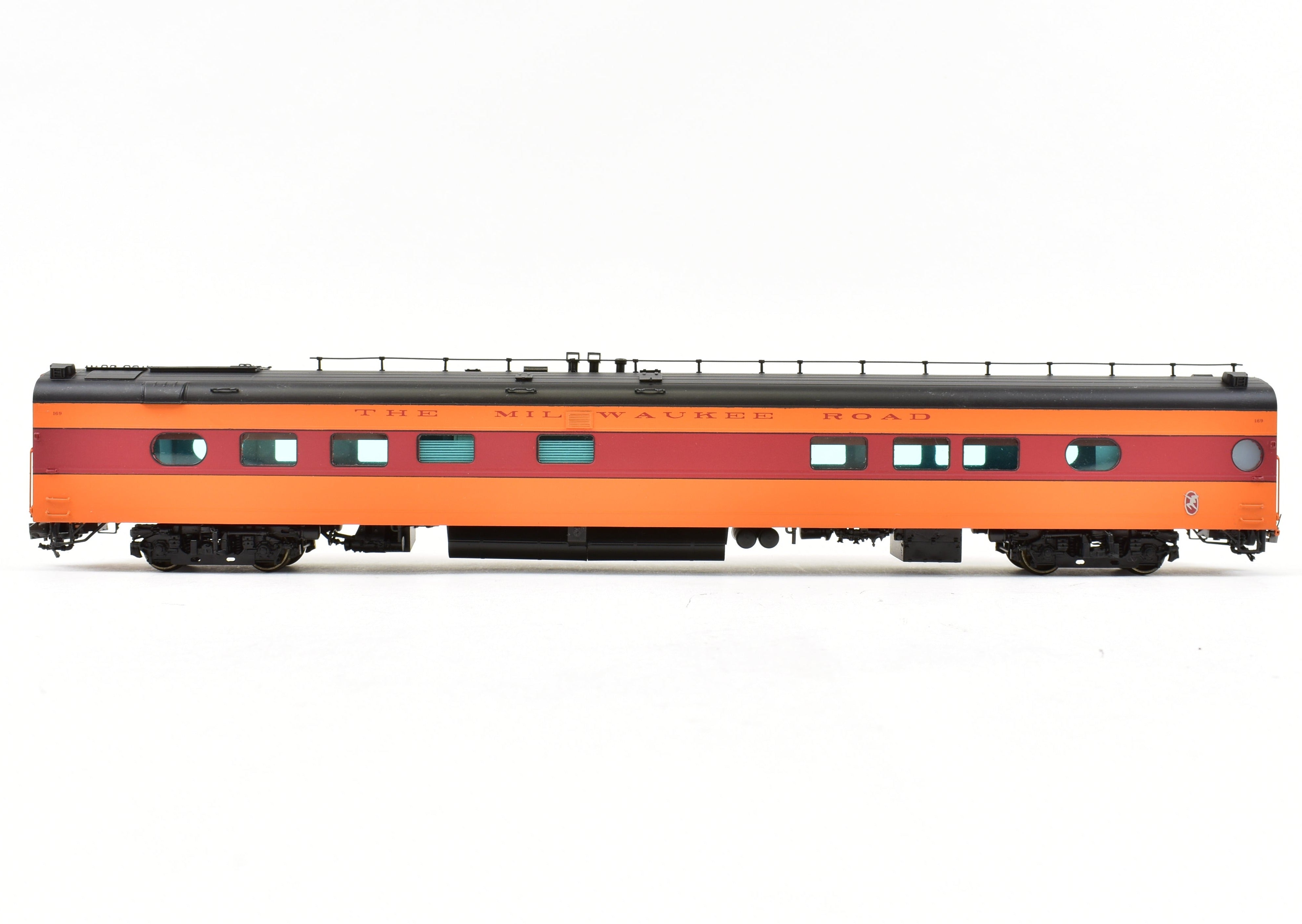 HO Scale Brass Railway Classics Milwaukee Road (MILW) Diner Lounge Model, Factory Painted with Road Number 169