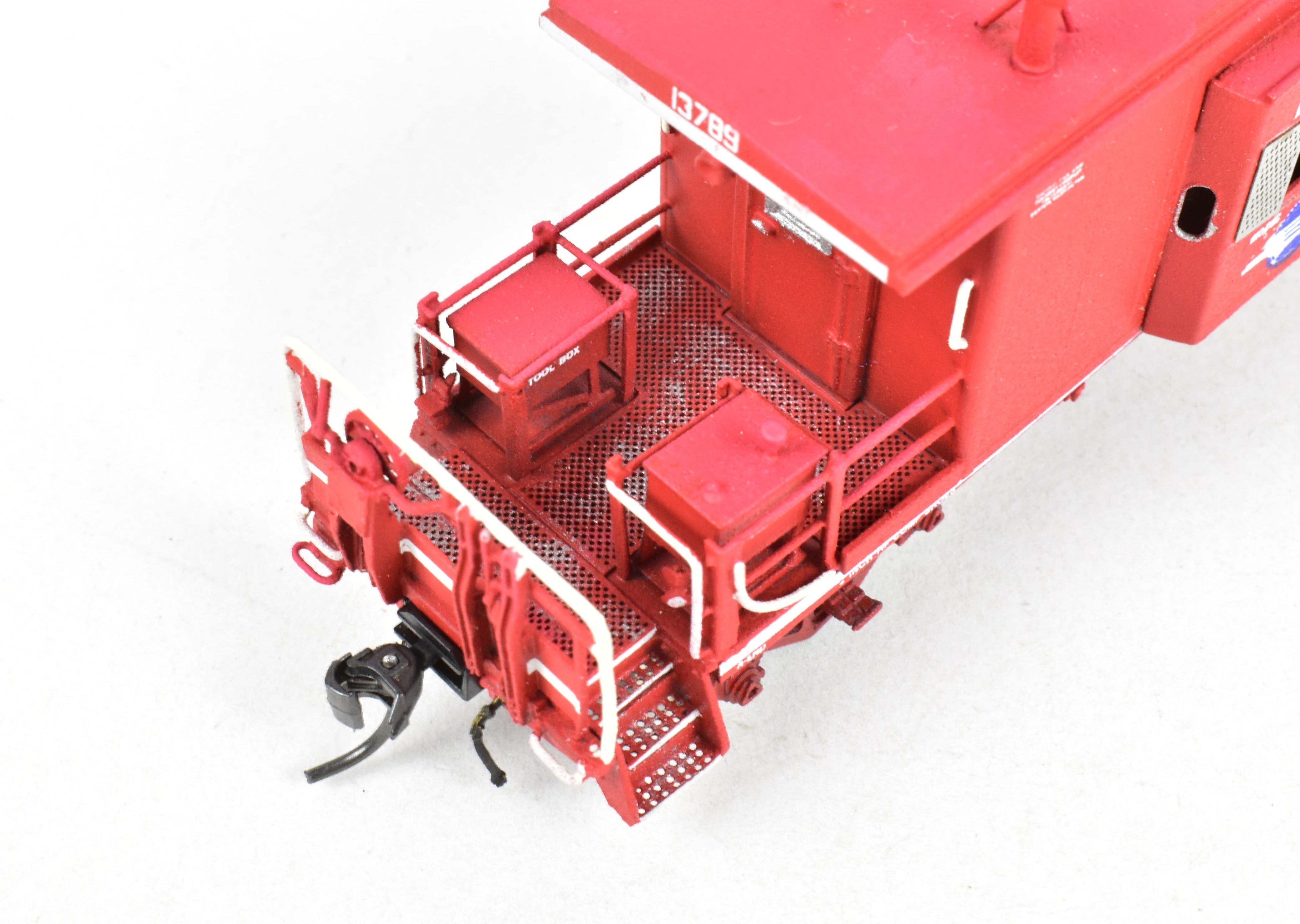 OMI HO Brass Missouri Pacific Bay Window Caboose with Small Side Windows, Custom Painted