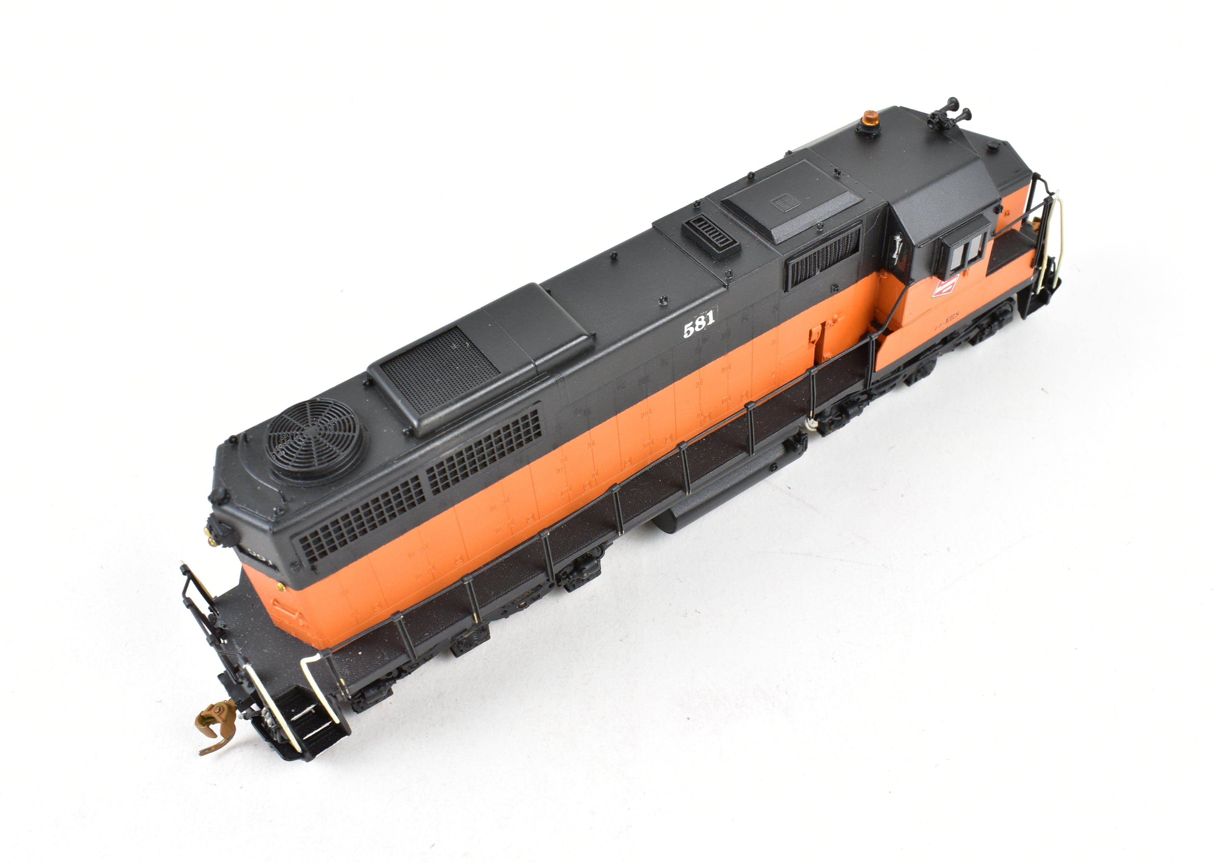 HO Scale Brass OMI MILW - Milwaukee Road EMD SDL39 Custom Painted Locomotive #581