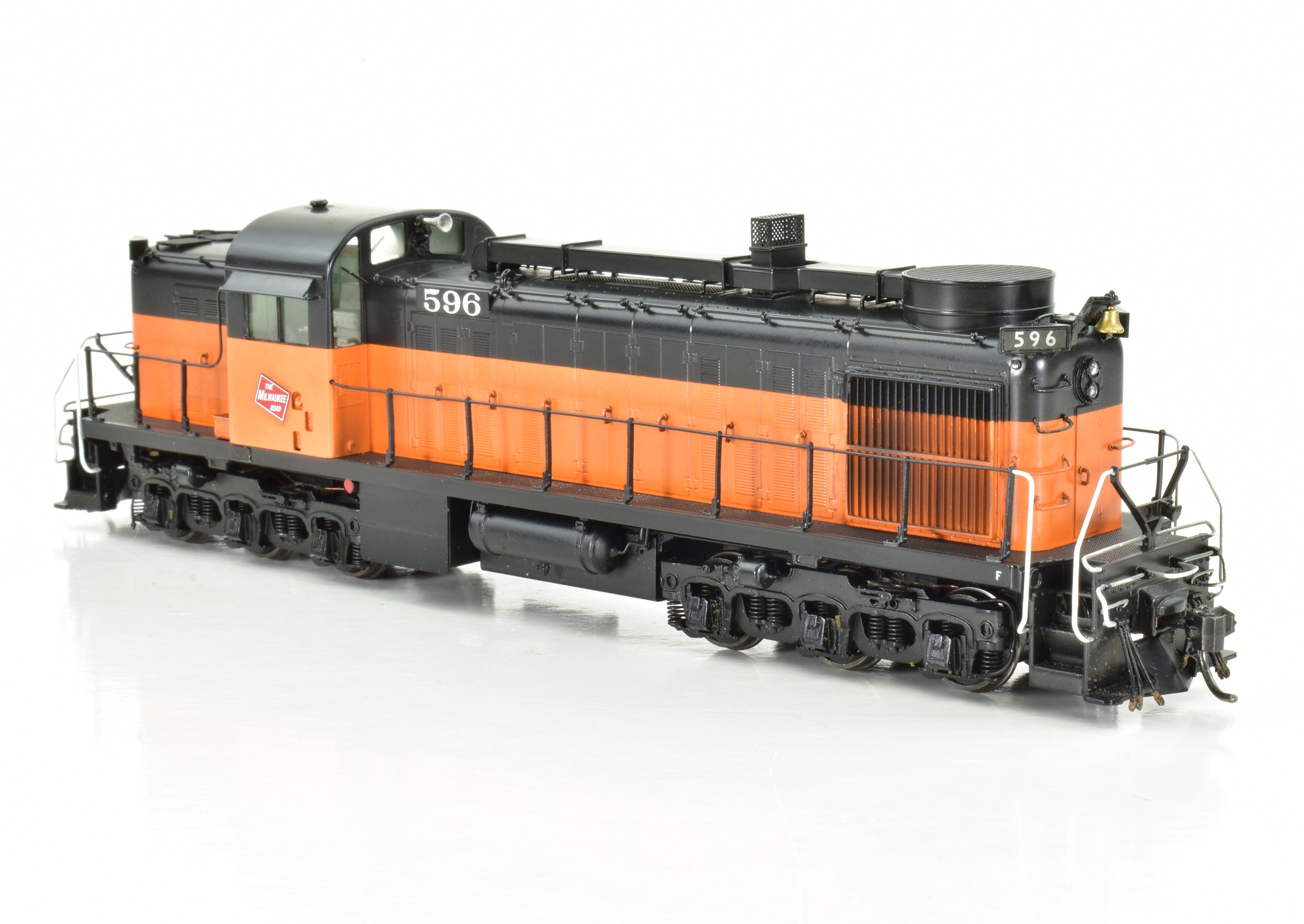 HO Scale Brass Alco RSC-2 DCC & Sound Model - Milwaukee Road Factory Painted