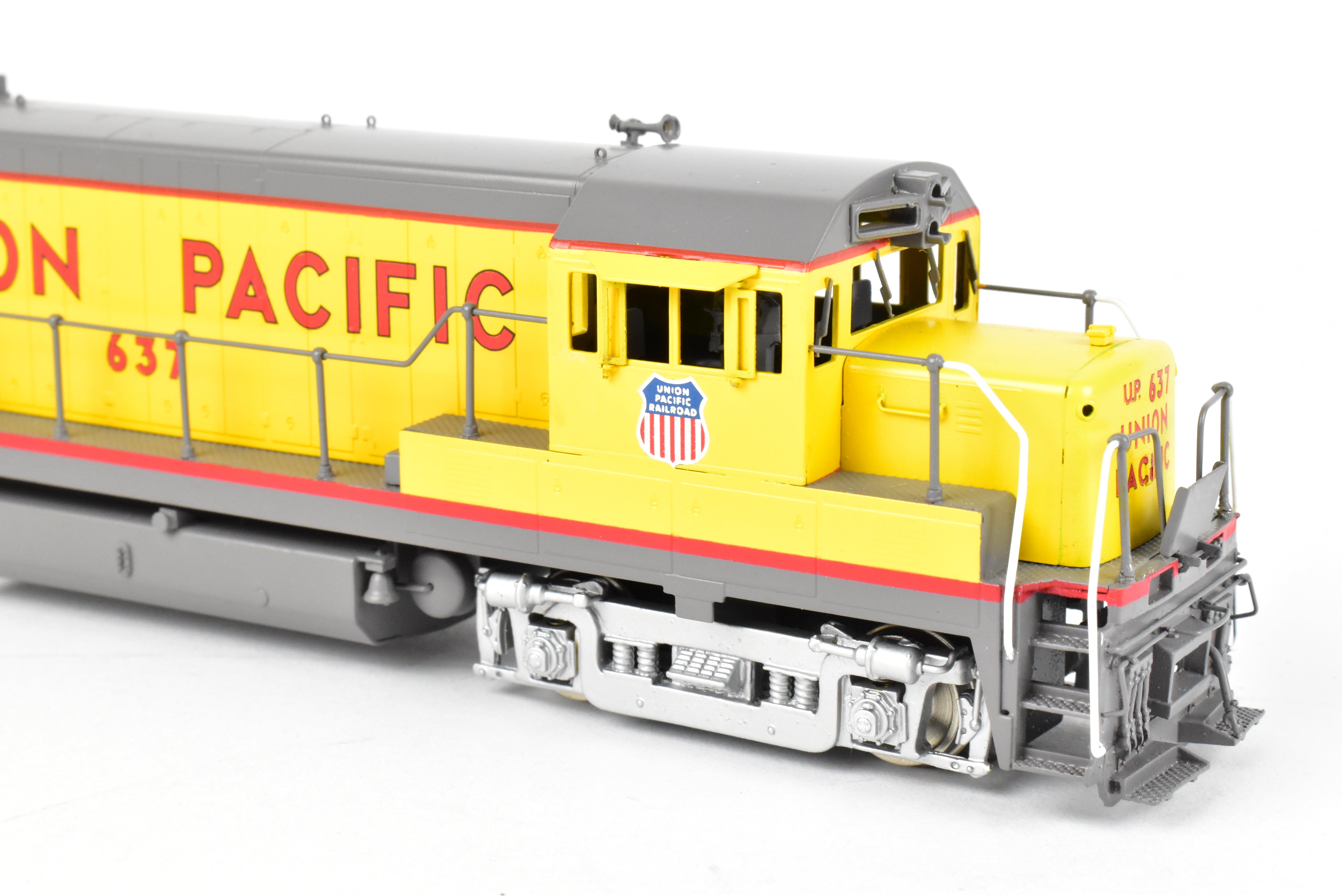 HO Scale Brass Model Train - Union Pacific GE U25B 2500 HP Low Hood (Intermediate) - Oriental Limited Edition, FP No. 637