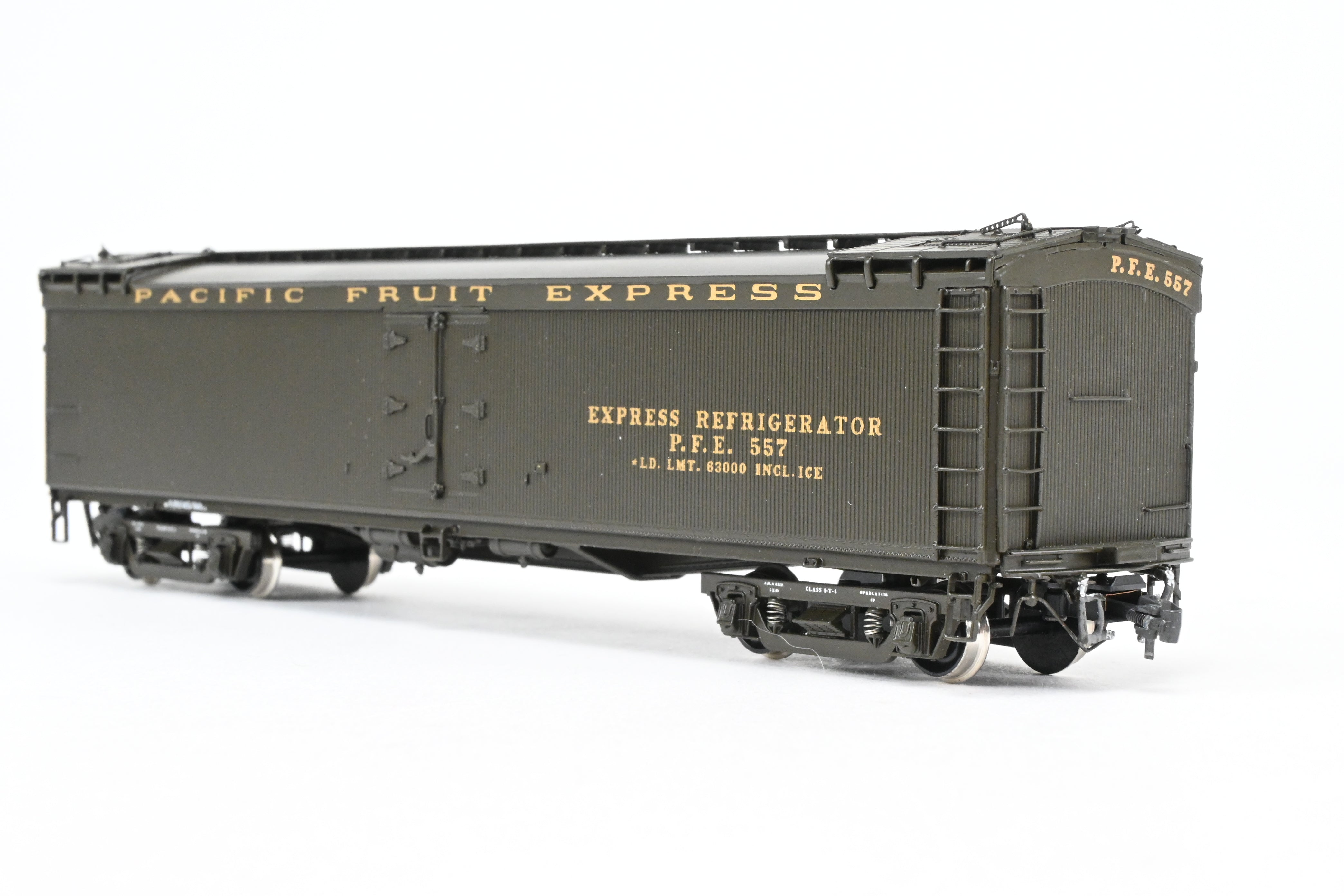 HO Brass Challenger Imports PFE Pacific Fruit Express Early Refrigerator Car FP #557