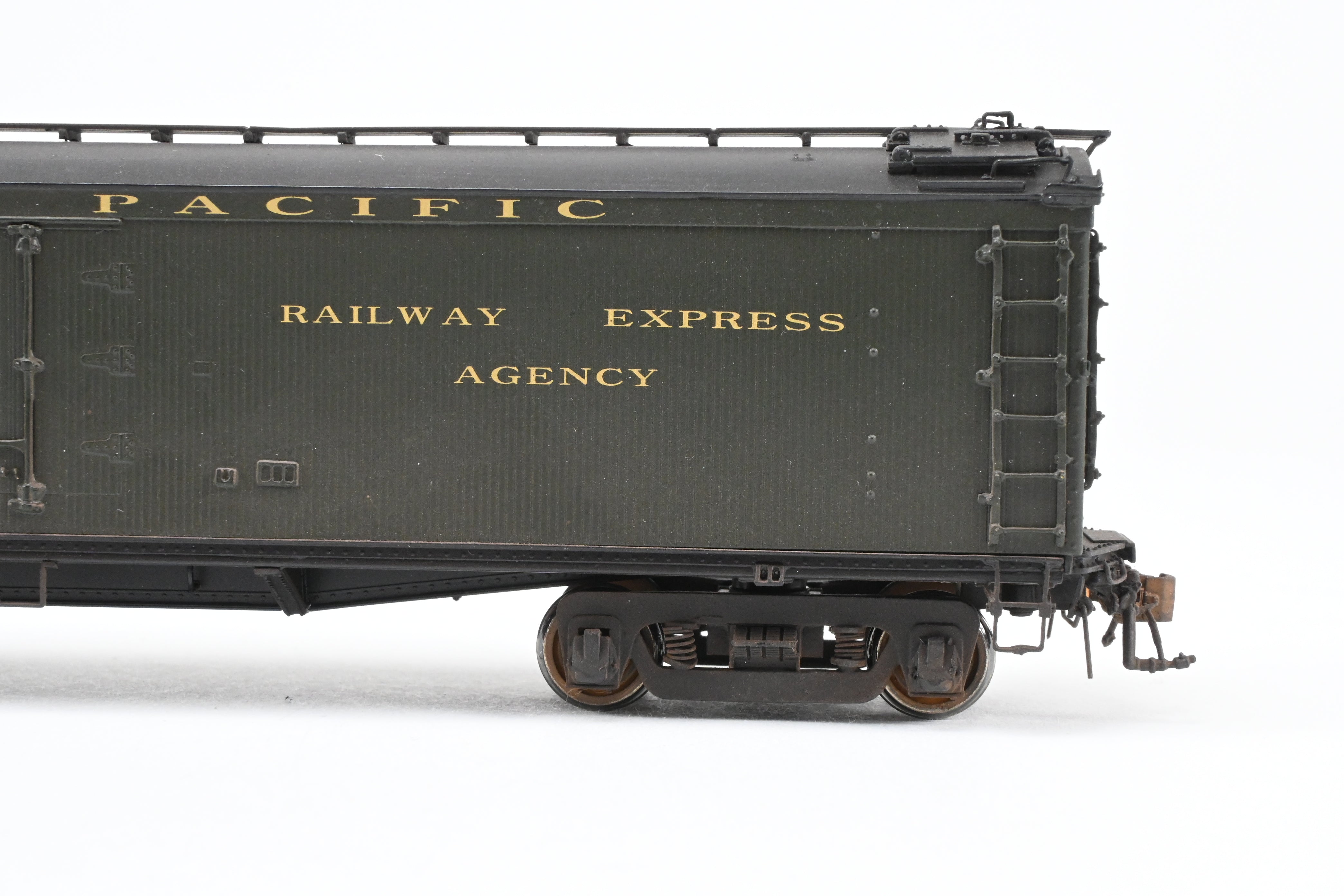 HO Scale Brass Precision Scale Co. Texas & Pacific 53' 6 Reefer with Miner Brake System