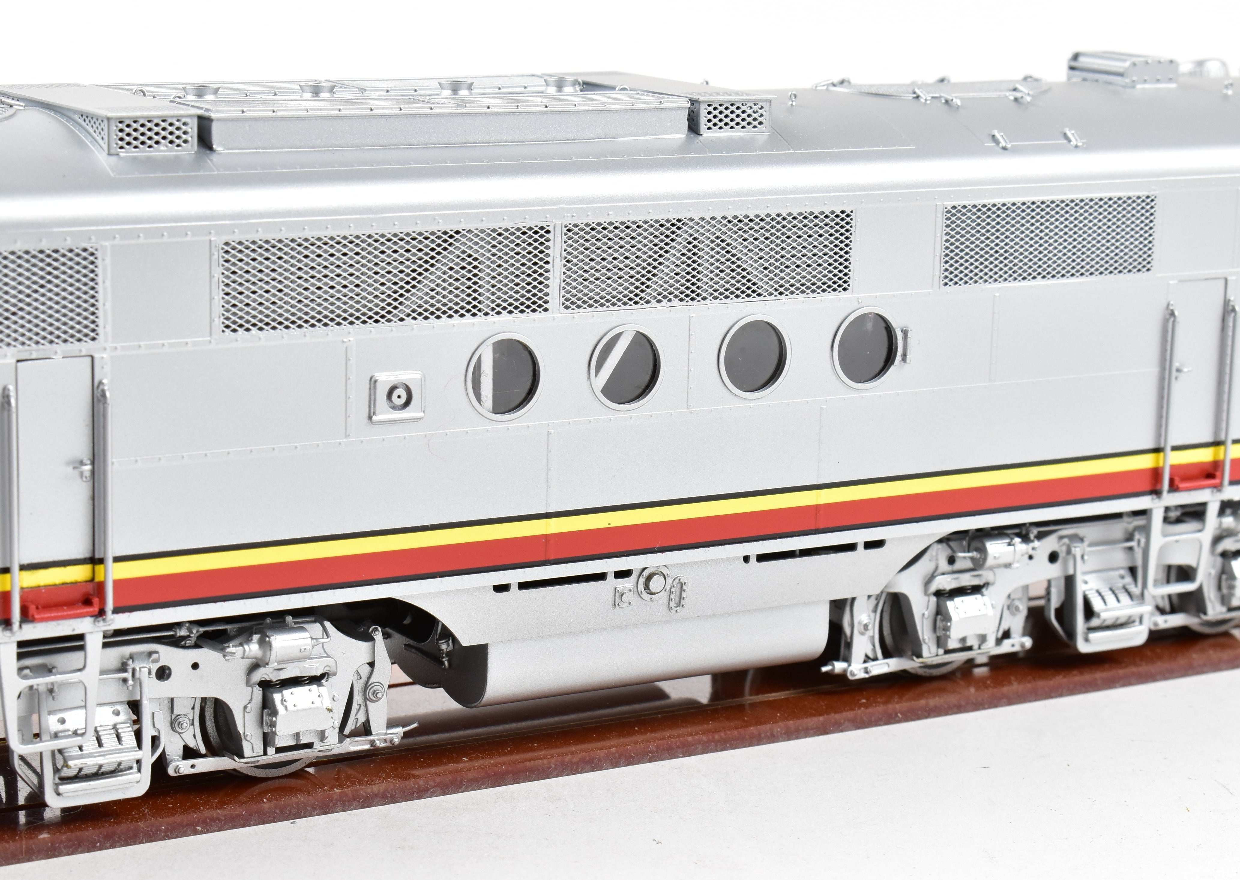 O Scale Imported Brass Key Model Imports AT&SF - Santa Fe EMD FT A-B Set with Factory-Painted Warbonnet for Model Trains