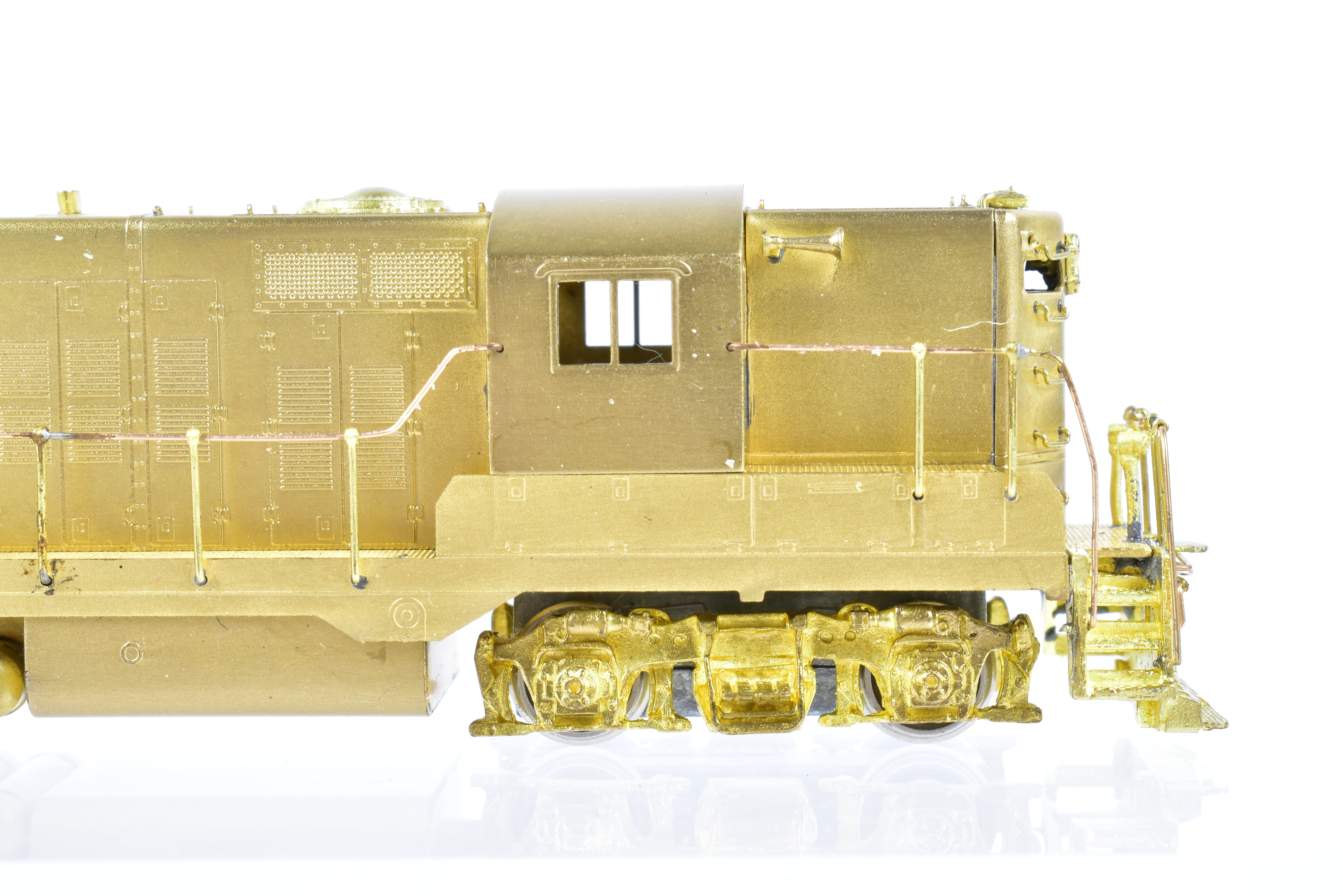 N Scale Brass Hallmark Model EMD GP - 9 Standard Version Train Model with Detachable Dynamic Brakes for Various Road Layouts