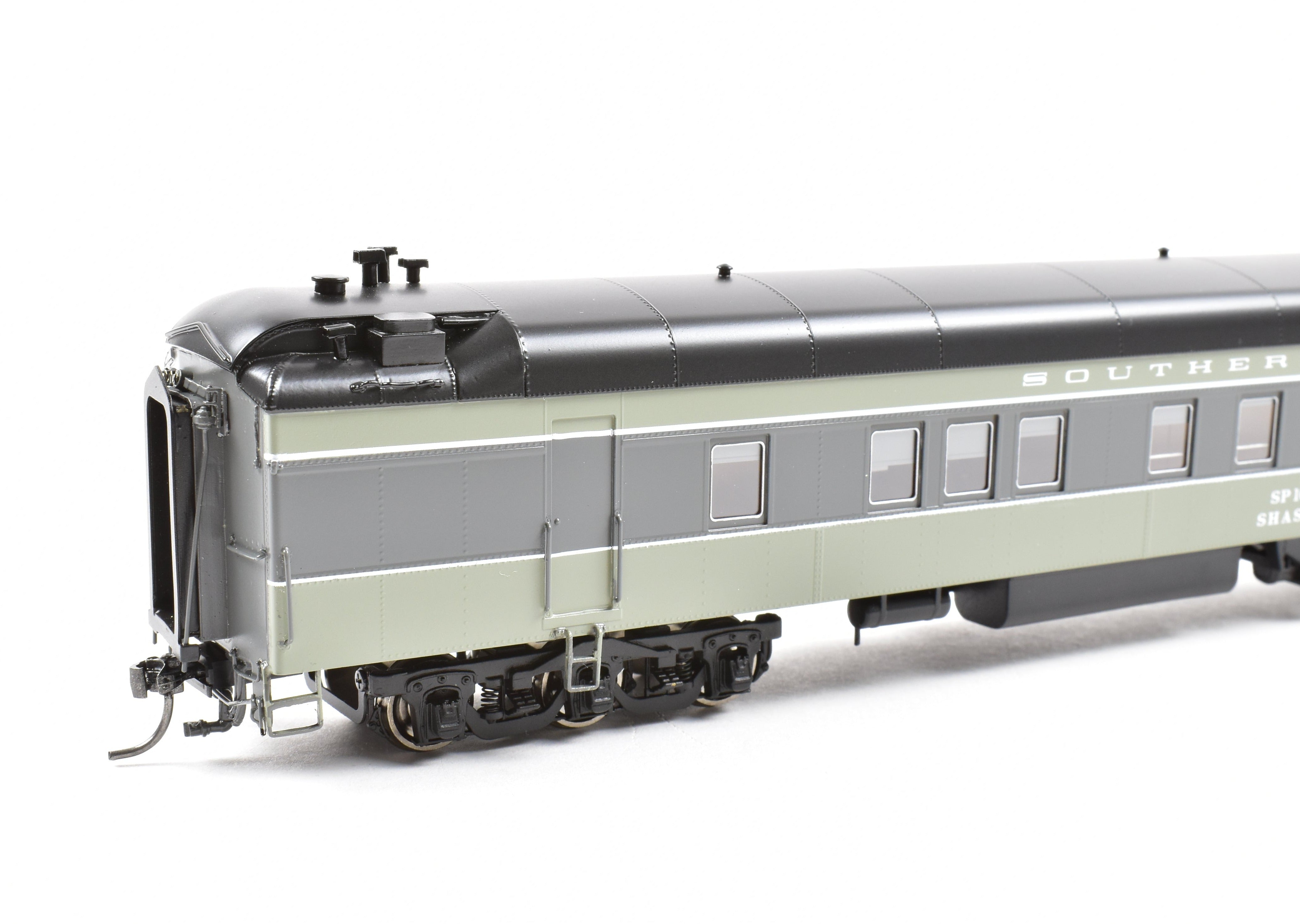 High - Quality HO Scale New Brass Model of North Bank Line Southern Pacific Shasta #106 Business Car in Two - Tone Grey Color